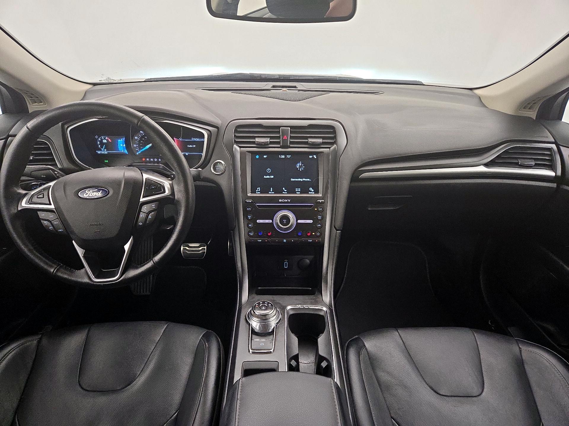 Thumbnail: 2017 Ford Fusion - 9