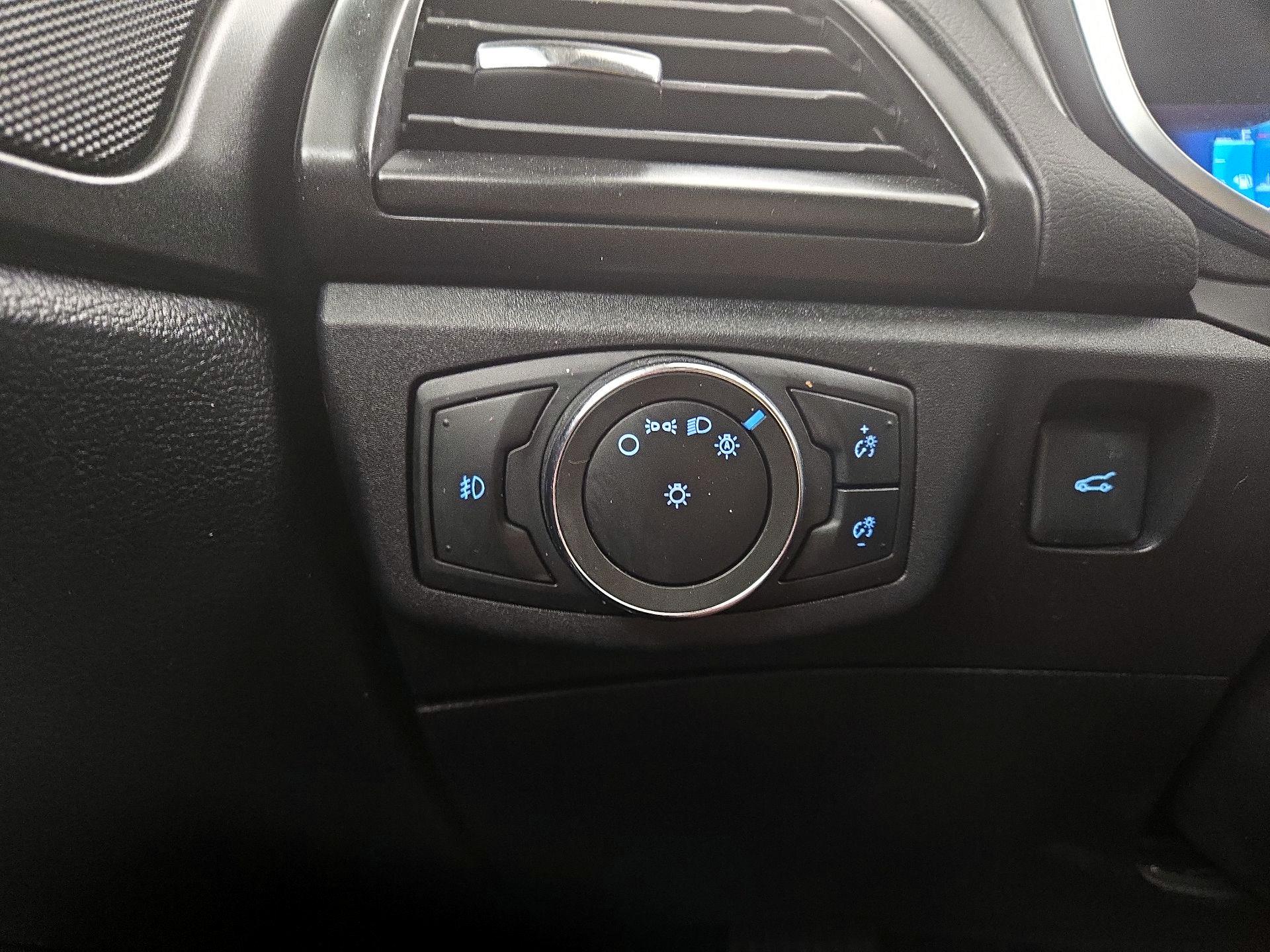 Thumbnail: 2017 Ford Fusion - 13