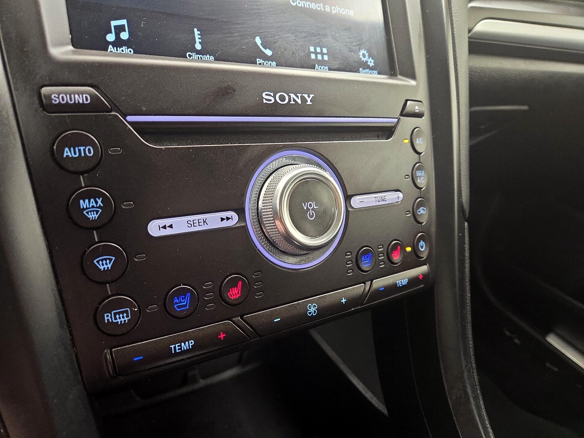 Thumbnail: 2017 Ford Fusion - 16