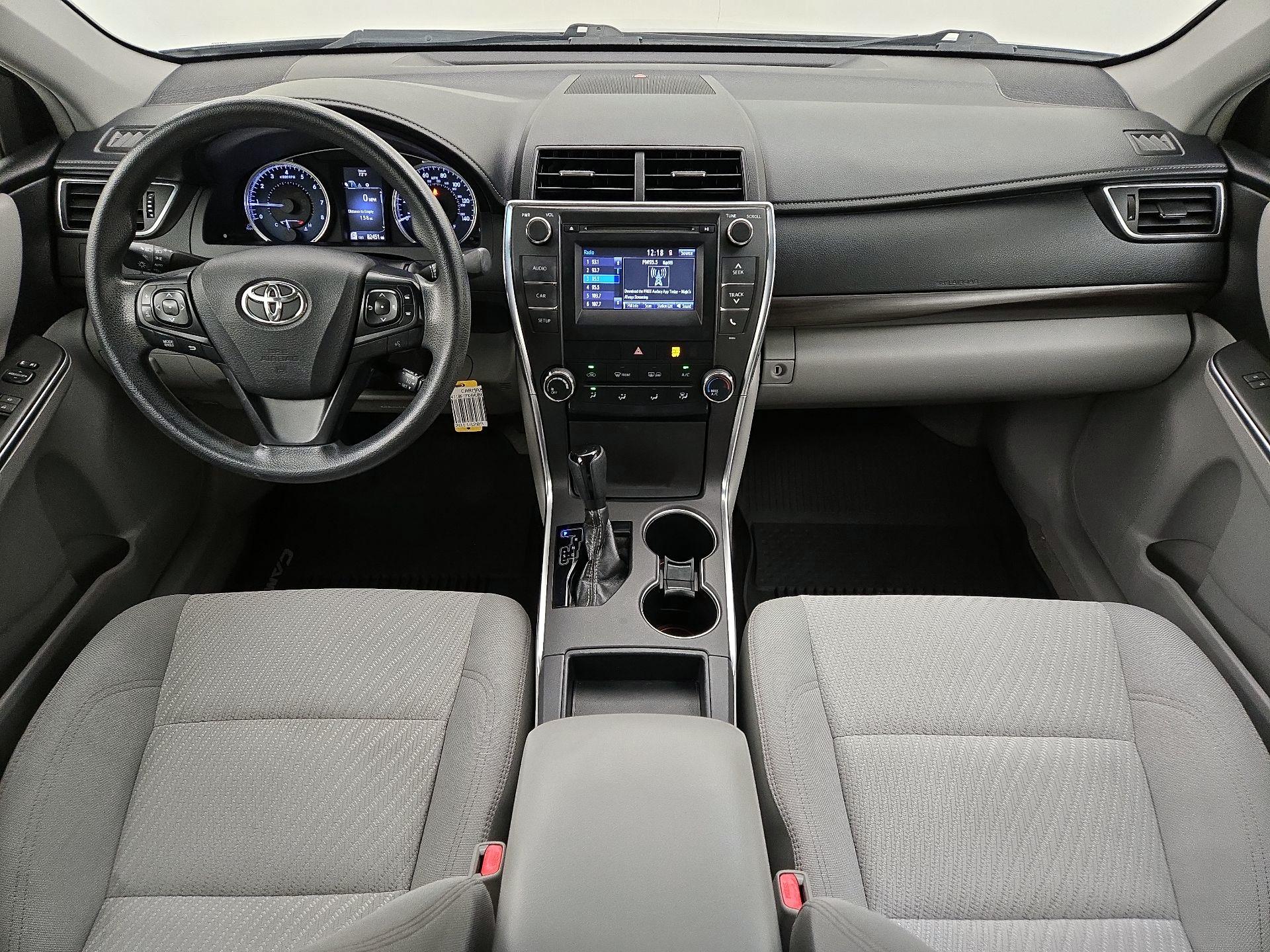 Thumbnail: 2017 Toyota Camry - 9