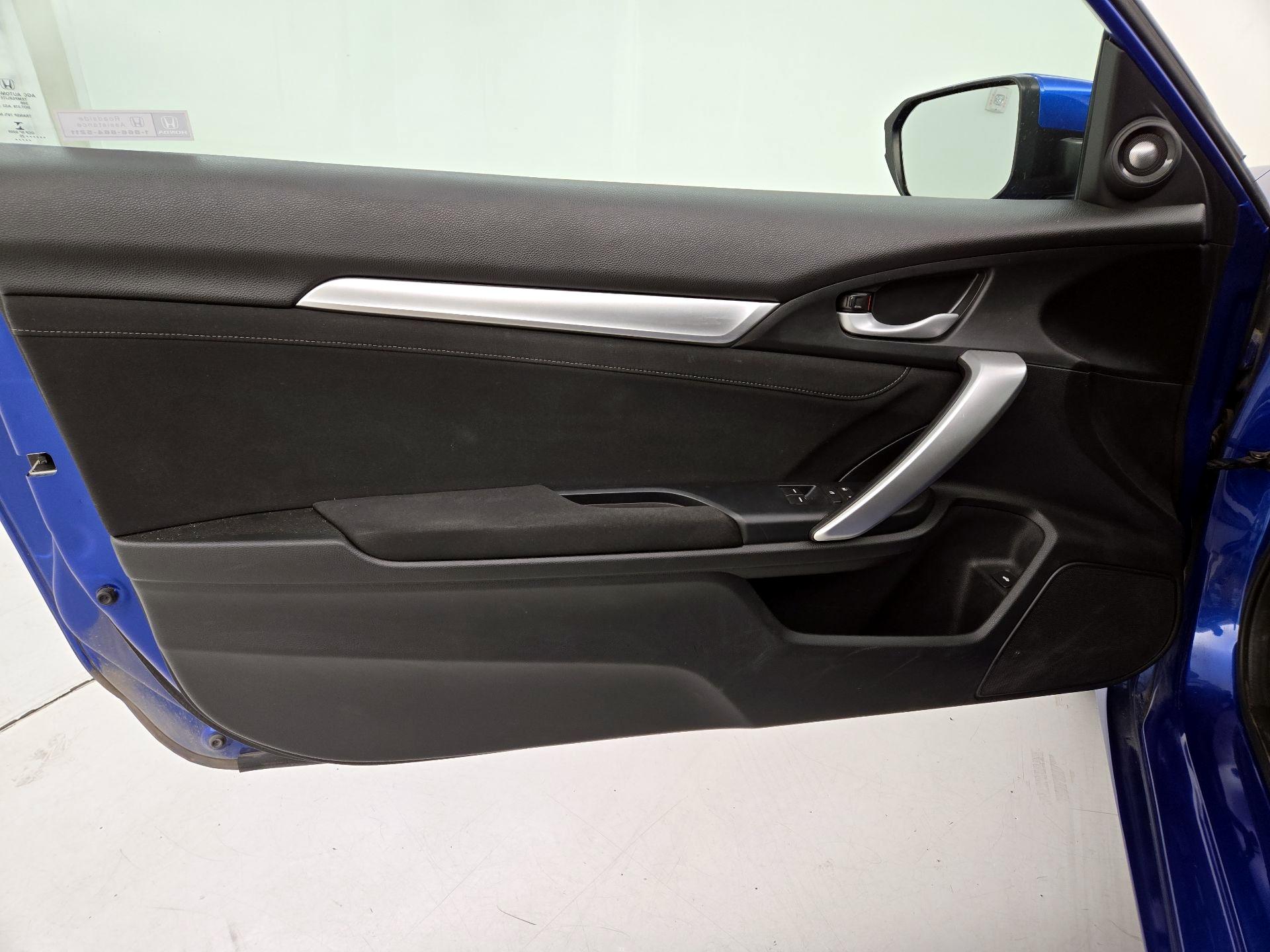 Thumbnail: 2020 Honda Civic - 12