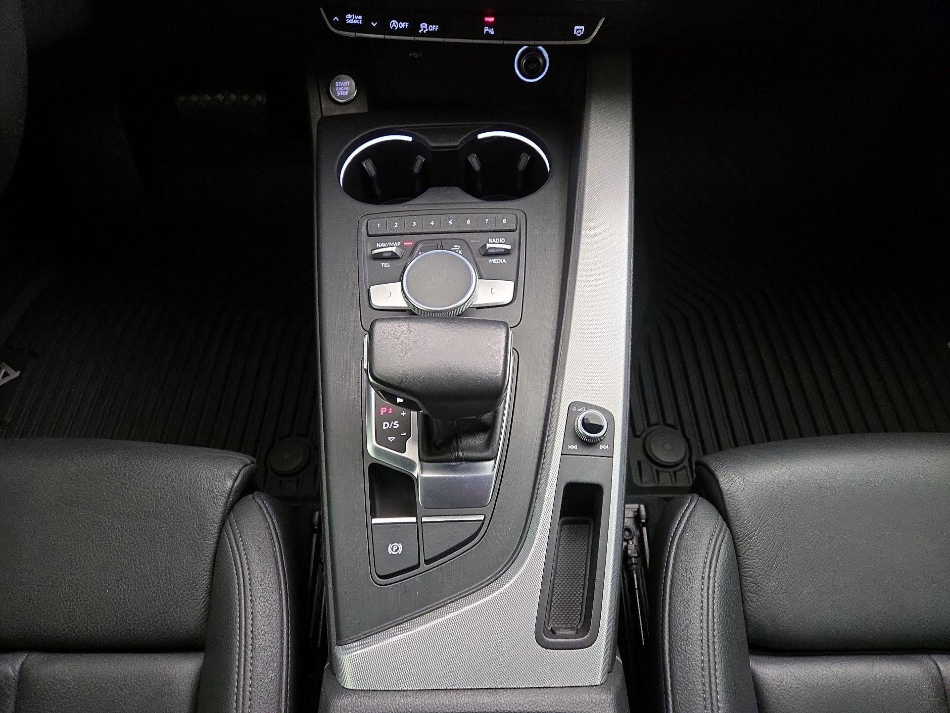 Thumbnail: 2018 Audi A4 - 18