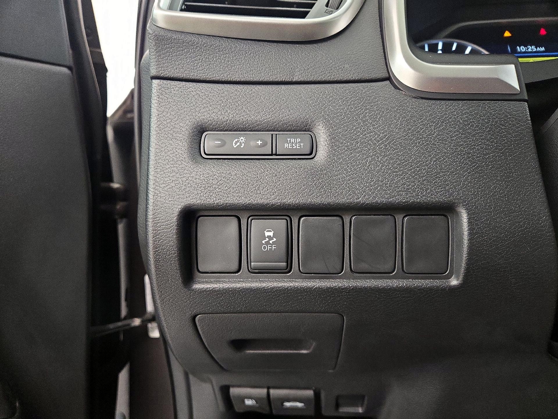 Thumbnail: 2017 Nissan Murano - 13