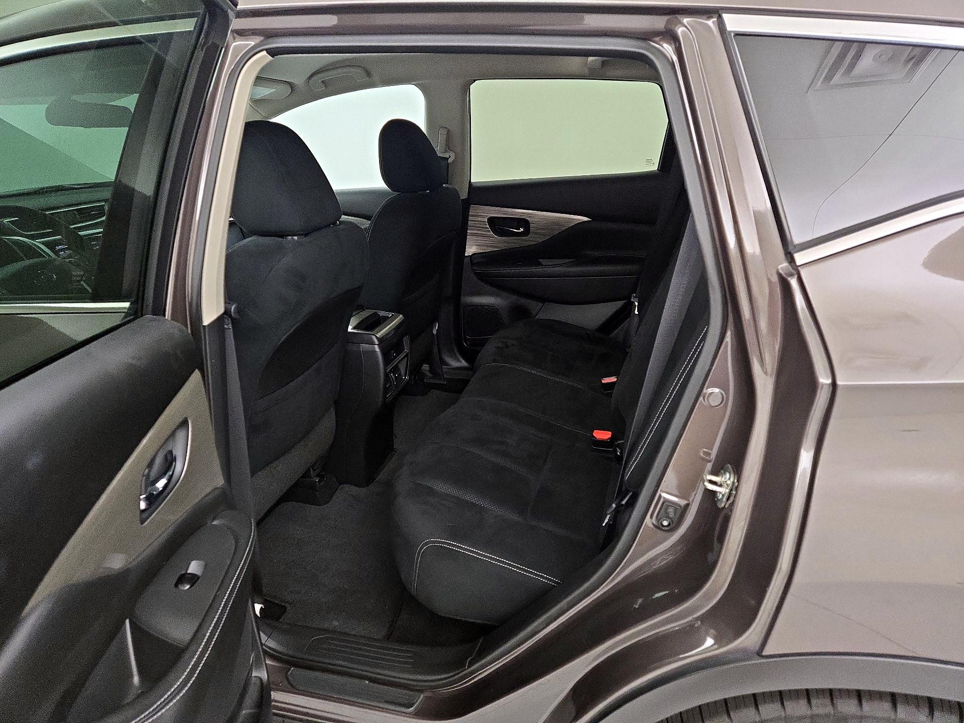 Thumbnail: 2017 Nissan Murano - 20