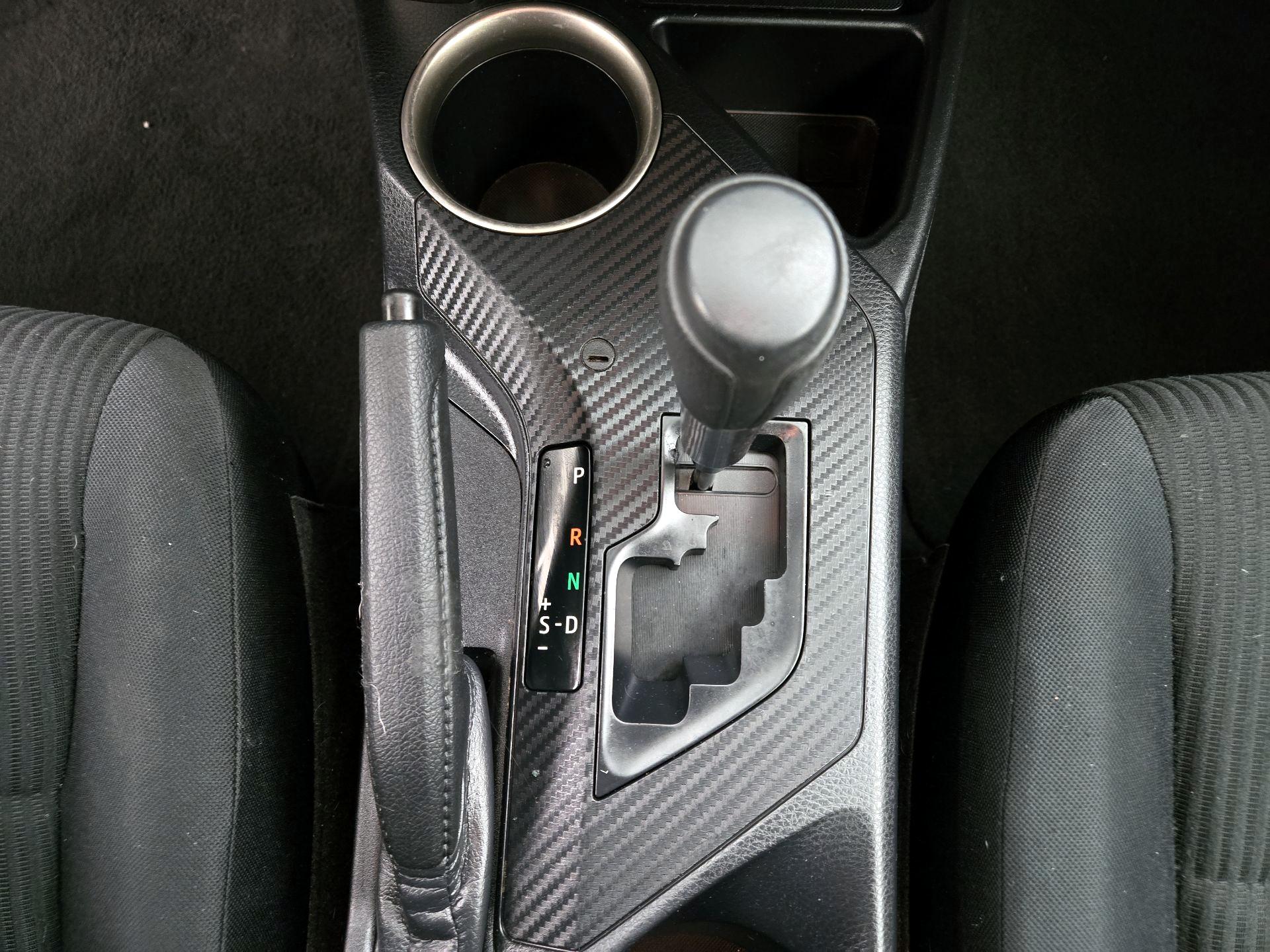 Thumbnail: 2015 Toyota RAV4 - 17