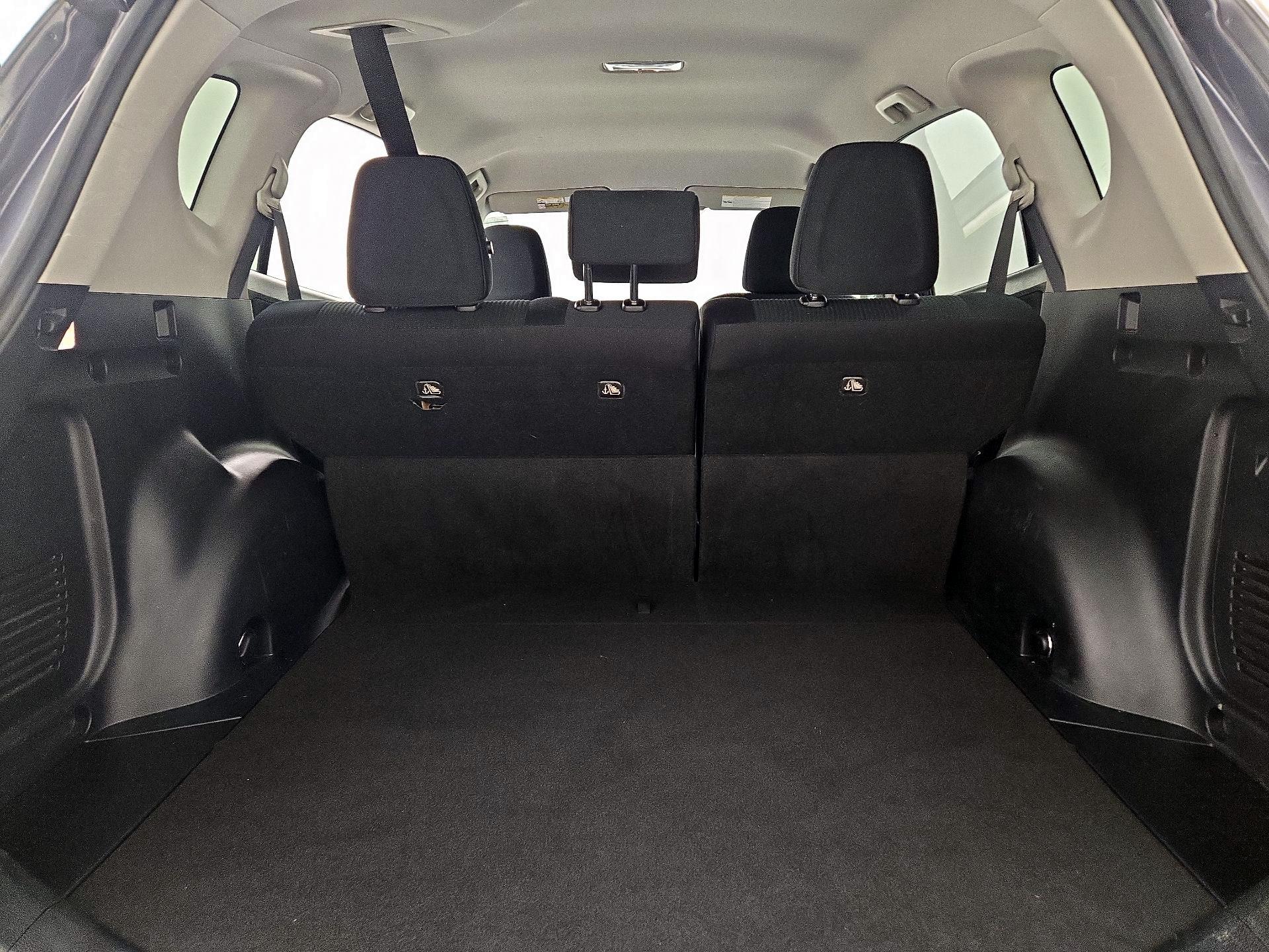 Thumbnail: 2015 Toyota RAV4 - 20