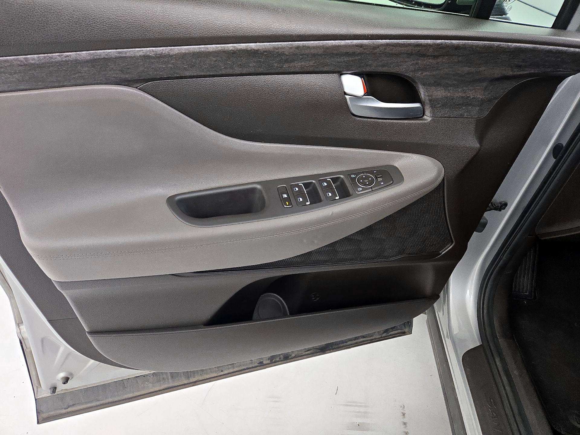 Thumbnail: 2020 Hyundai Santa Fe - 12