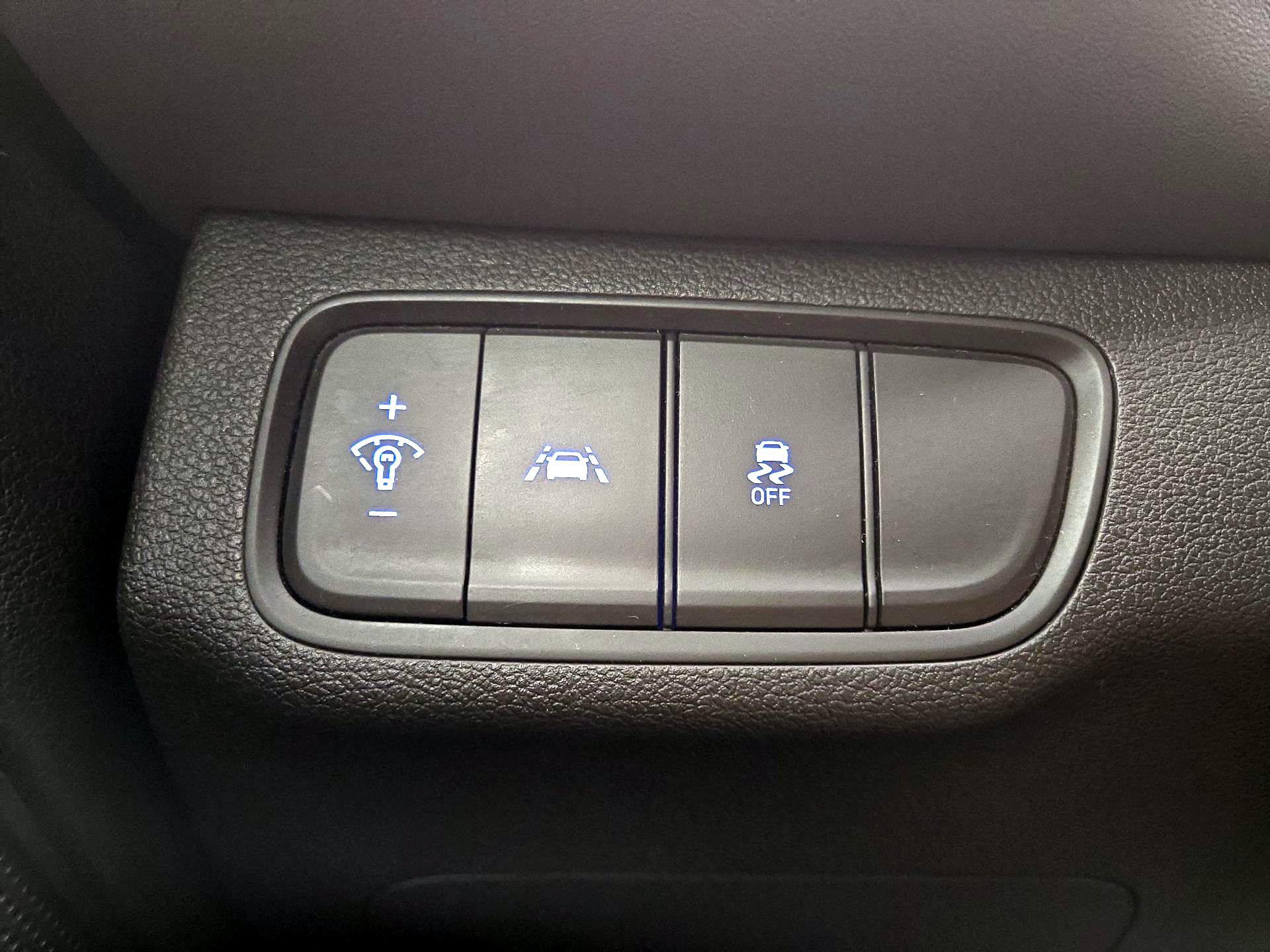 Thumbnail: 2020 Hyundai Santa Fe - 13