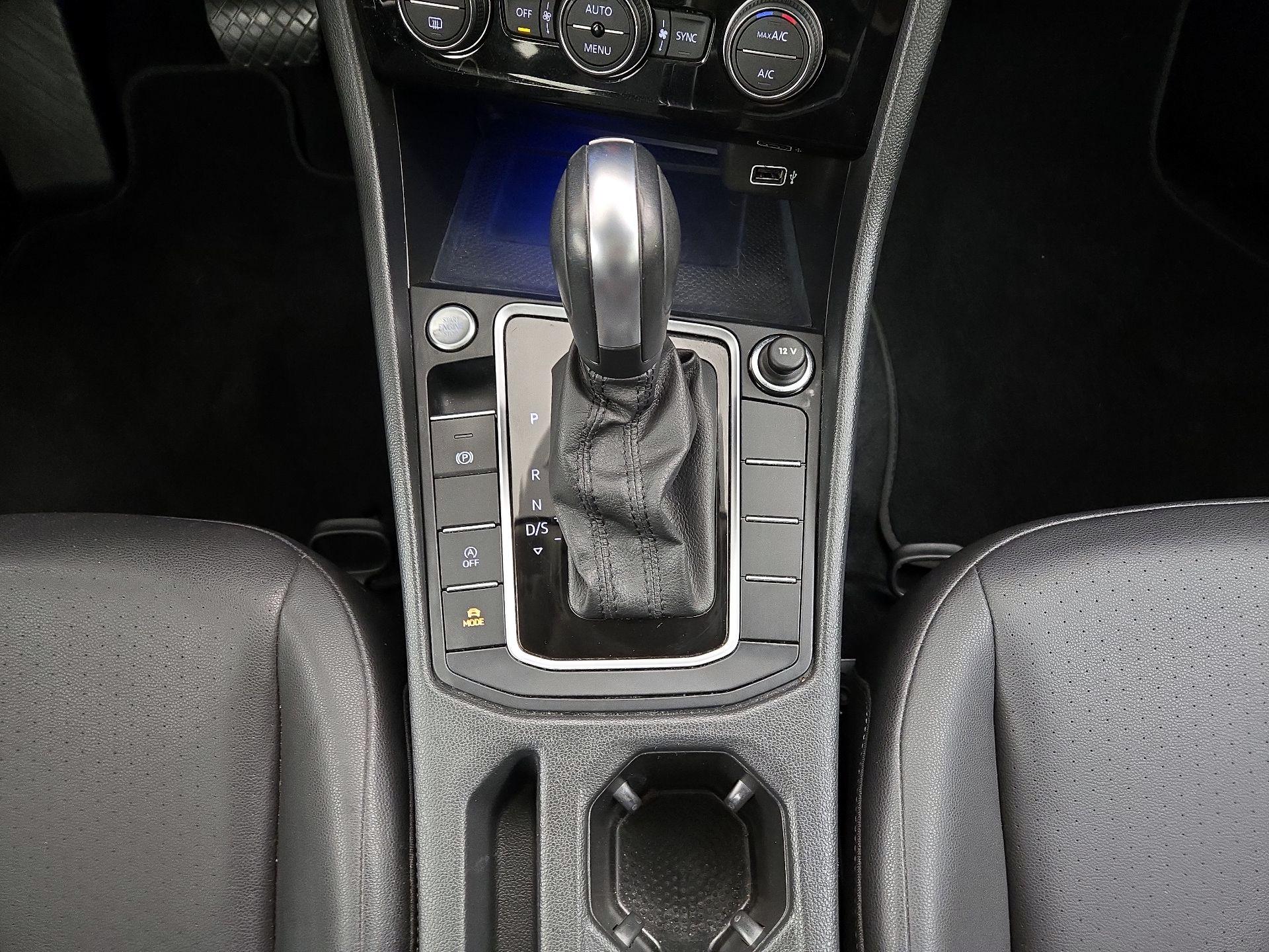 Thumbnail: 2020 Volkswagen Jetta - 17