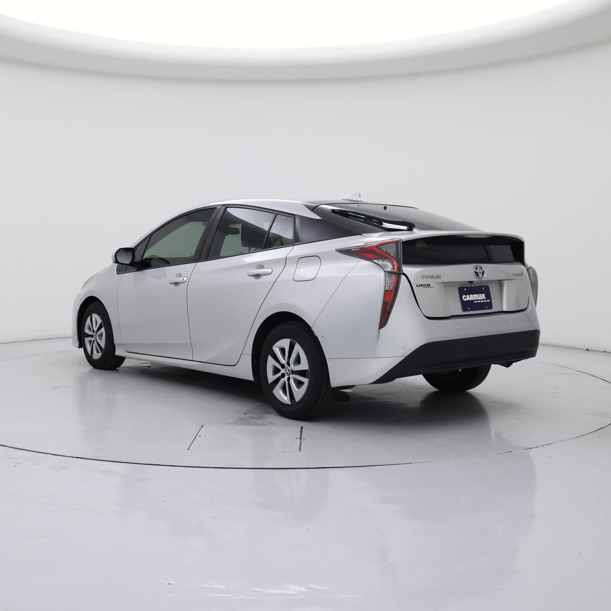 Thumbnail: 2018 Toyota Prius - 2