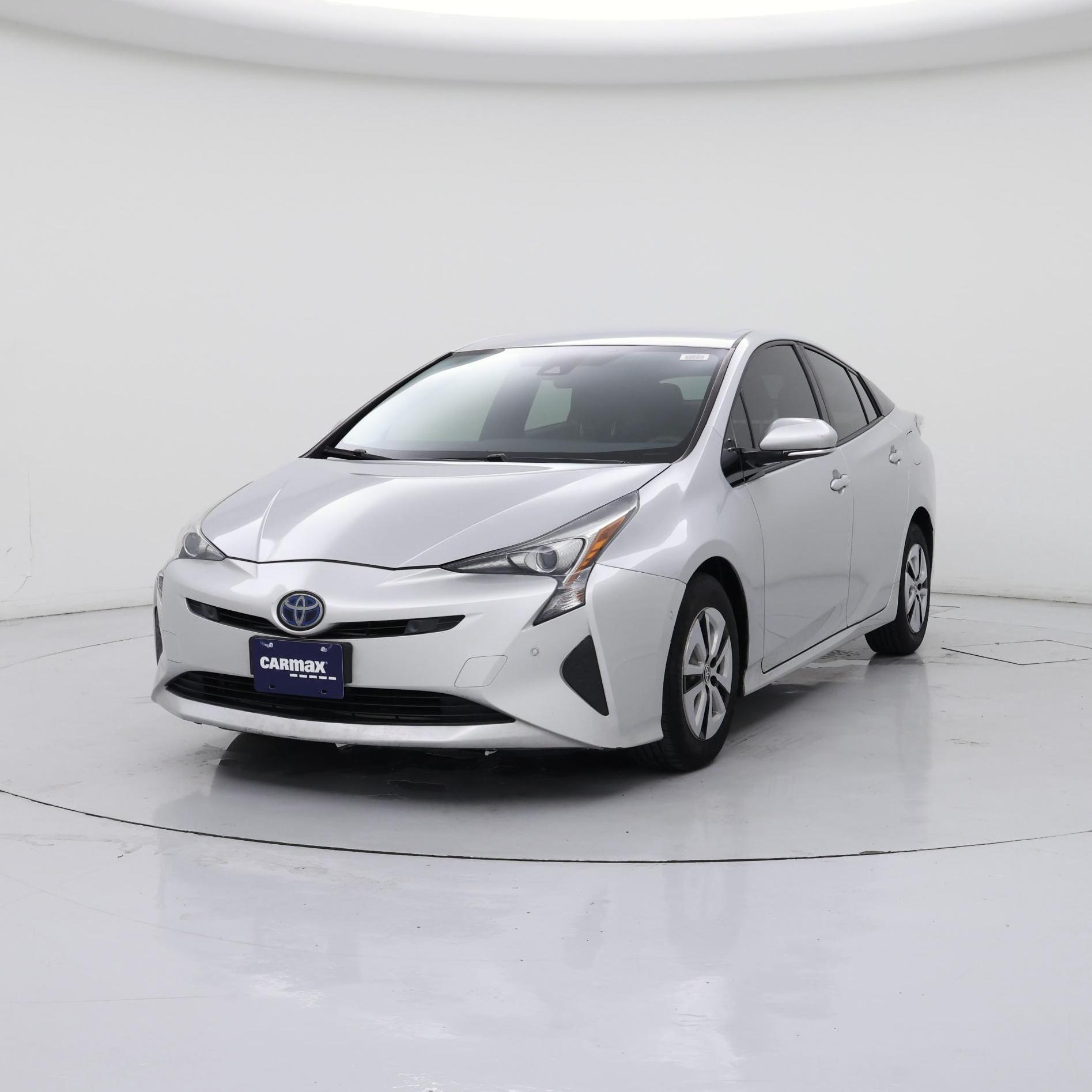 Thumbnail: 2018 Toyota Prius - 4