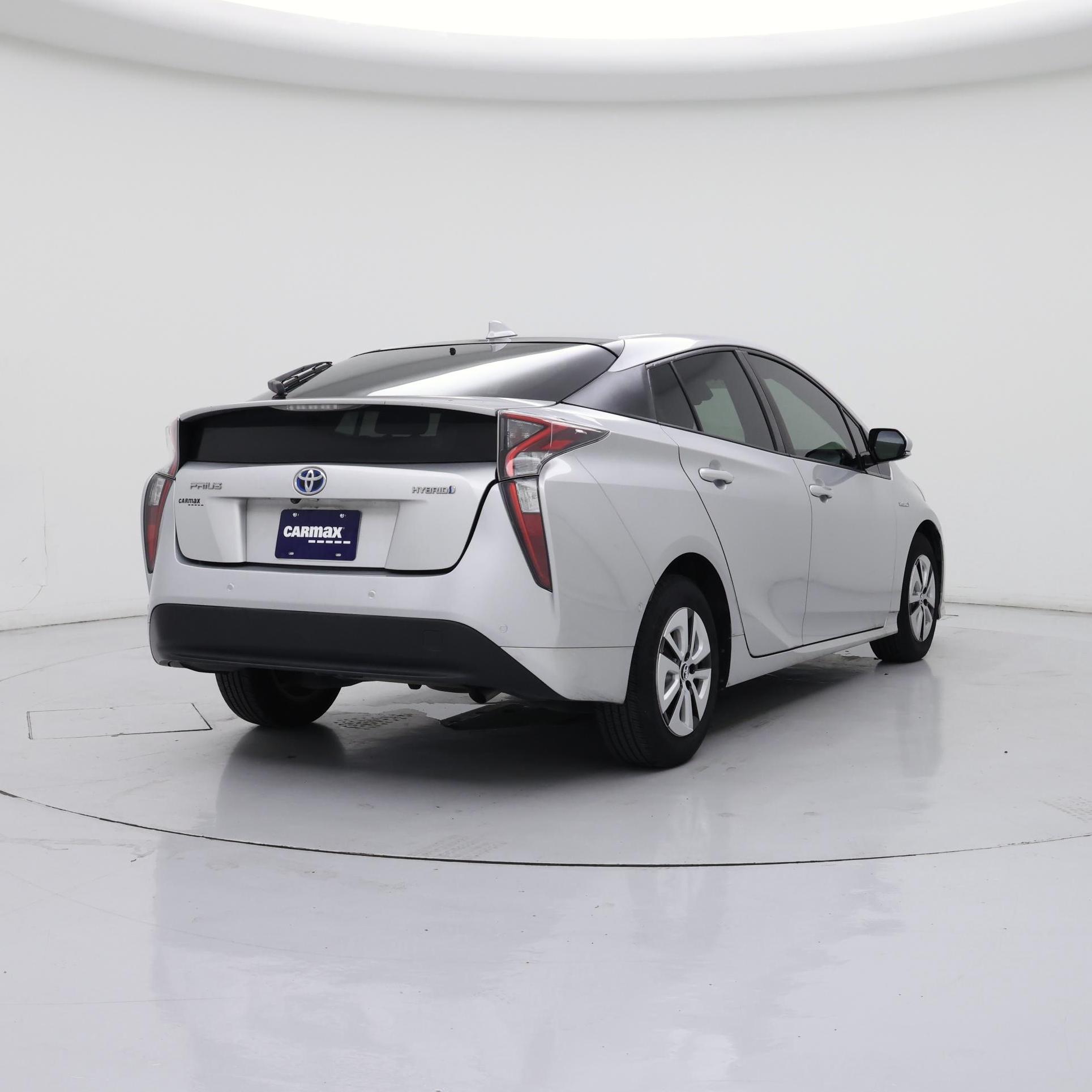 Thumbnail: 2018 Toyota Prius - 8
