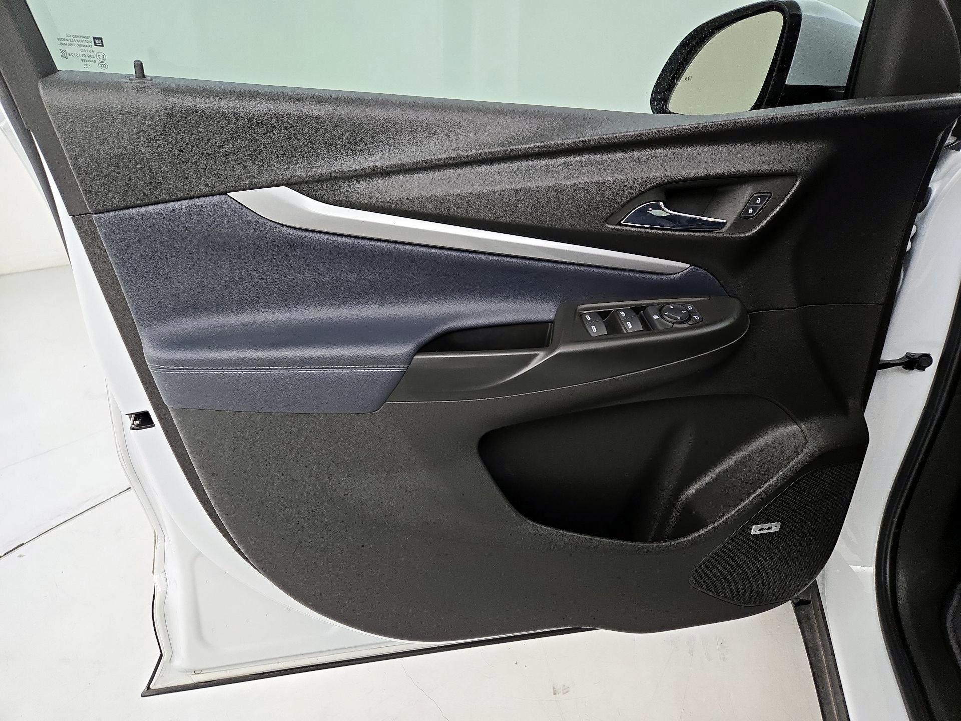 Thumbnail: 2022 Chevrolet Bolt EUV - 12