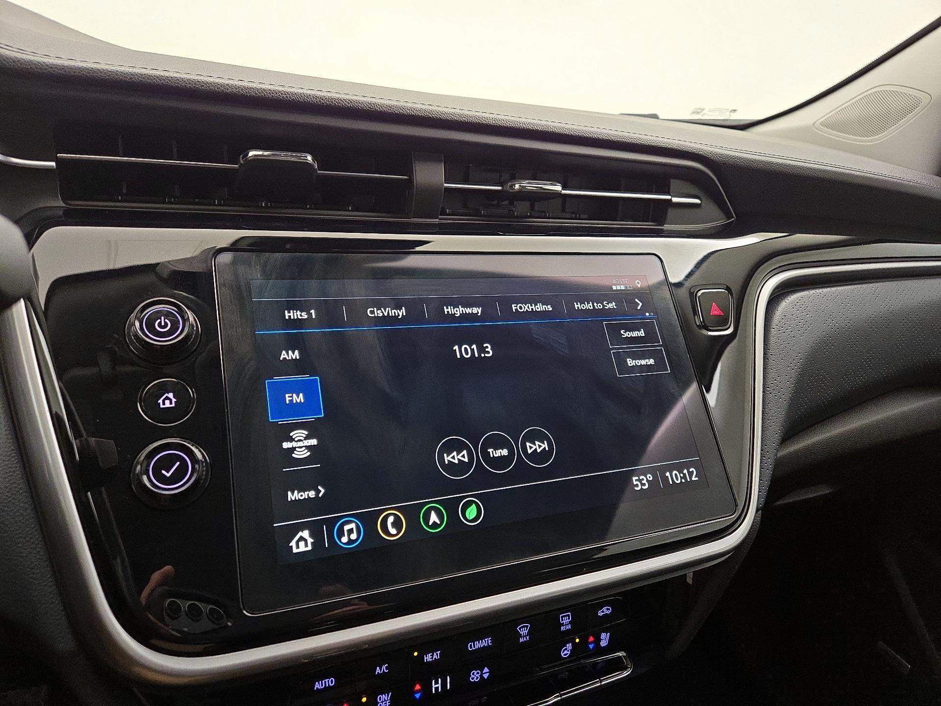 Thumbnail: 2022 Chevrolet Bolt EUV - 16