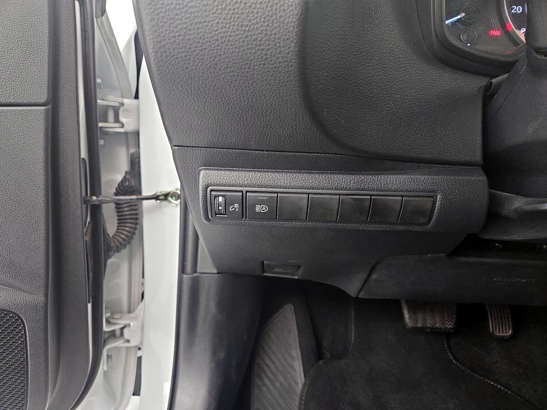 Thumbnail: 2022 Toyota Corolla - 13