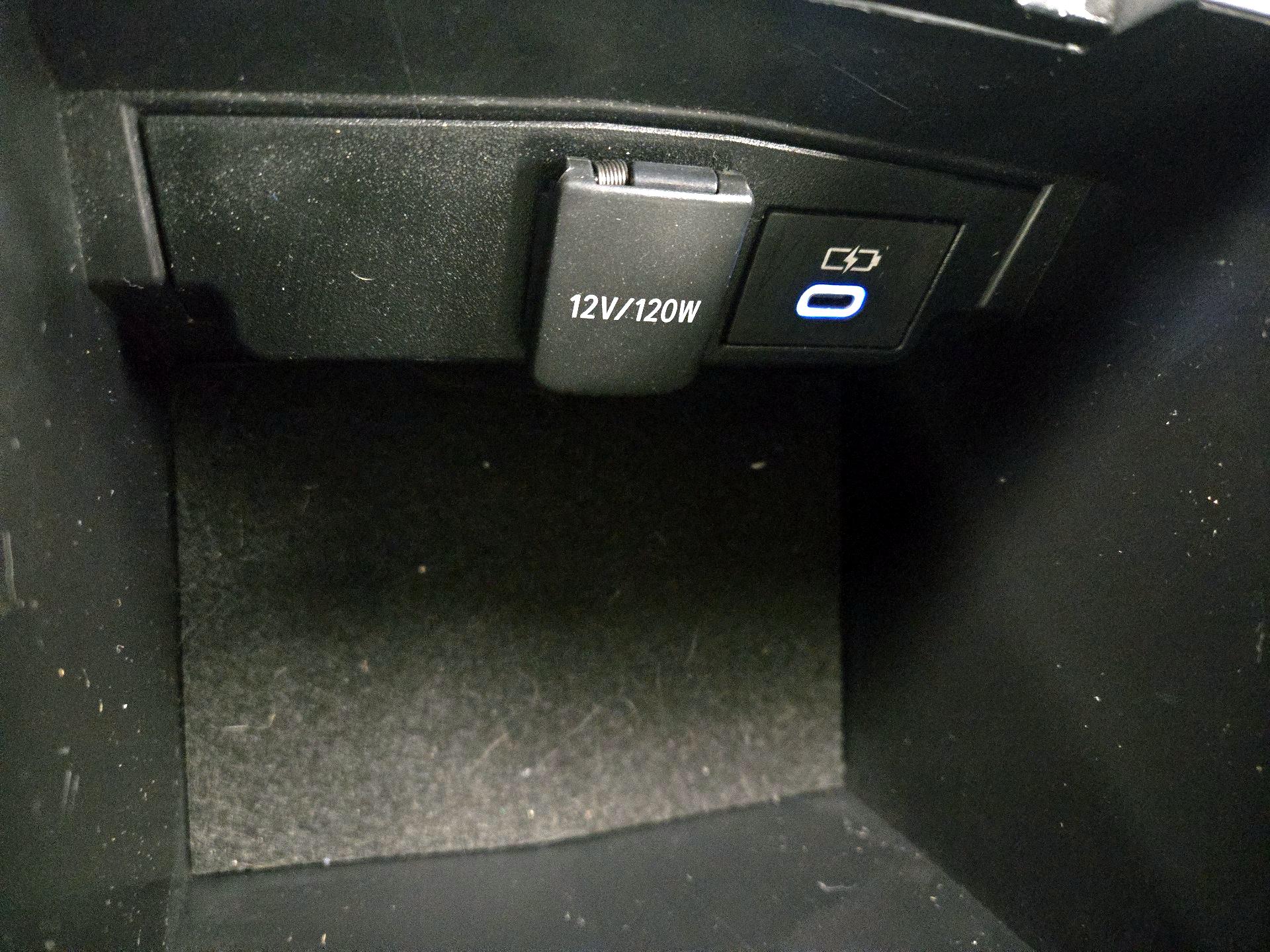 Thumbnail: 2022 Toyota Corolla - 18