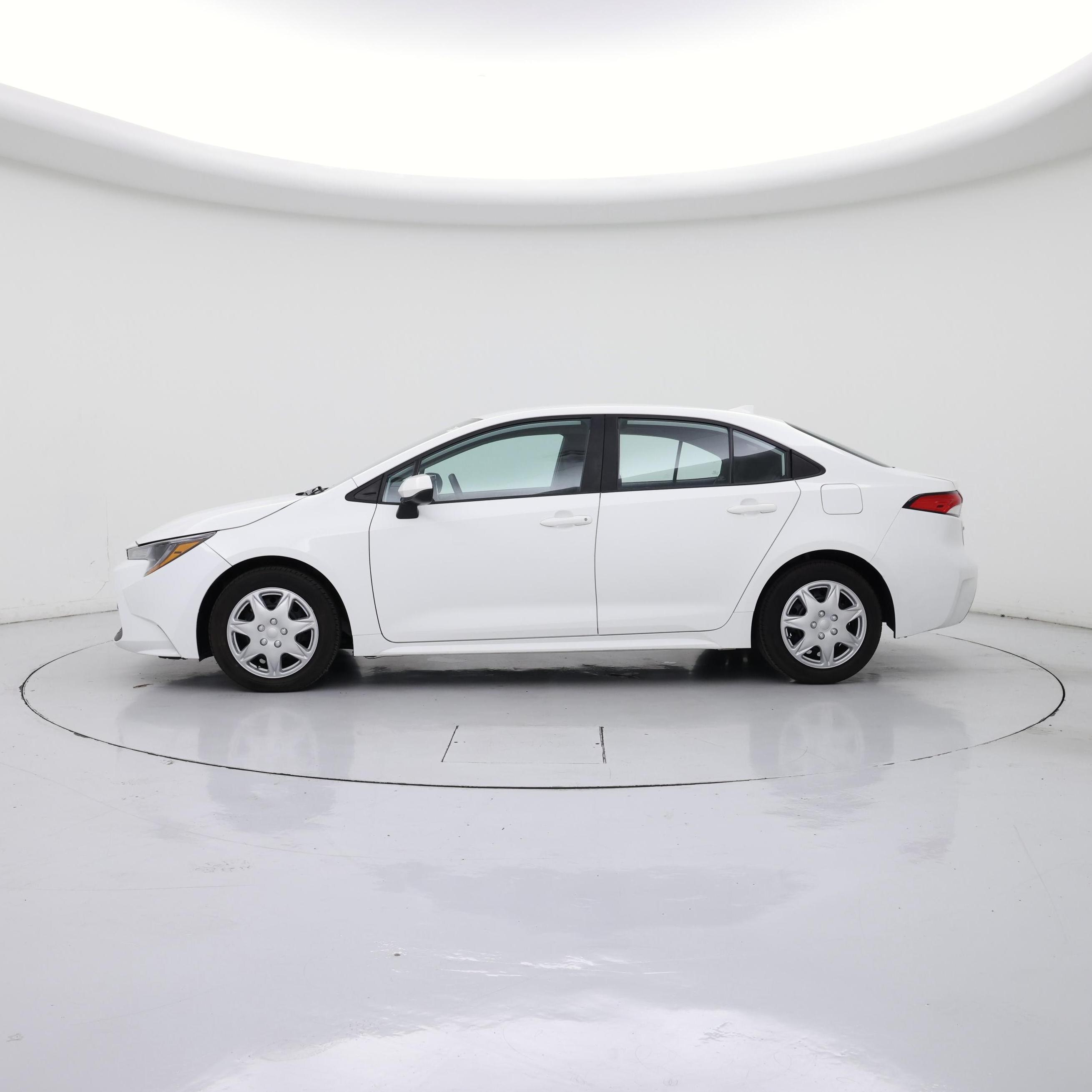 Thumbnail: 2022 Toyota Corolla - 3