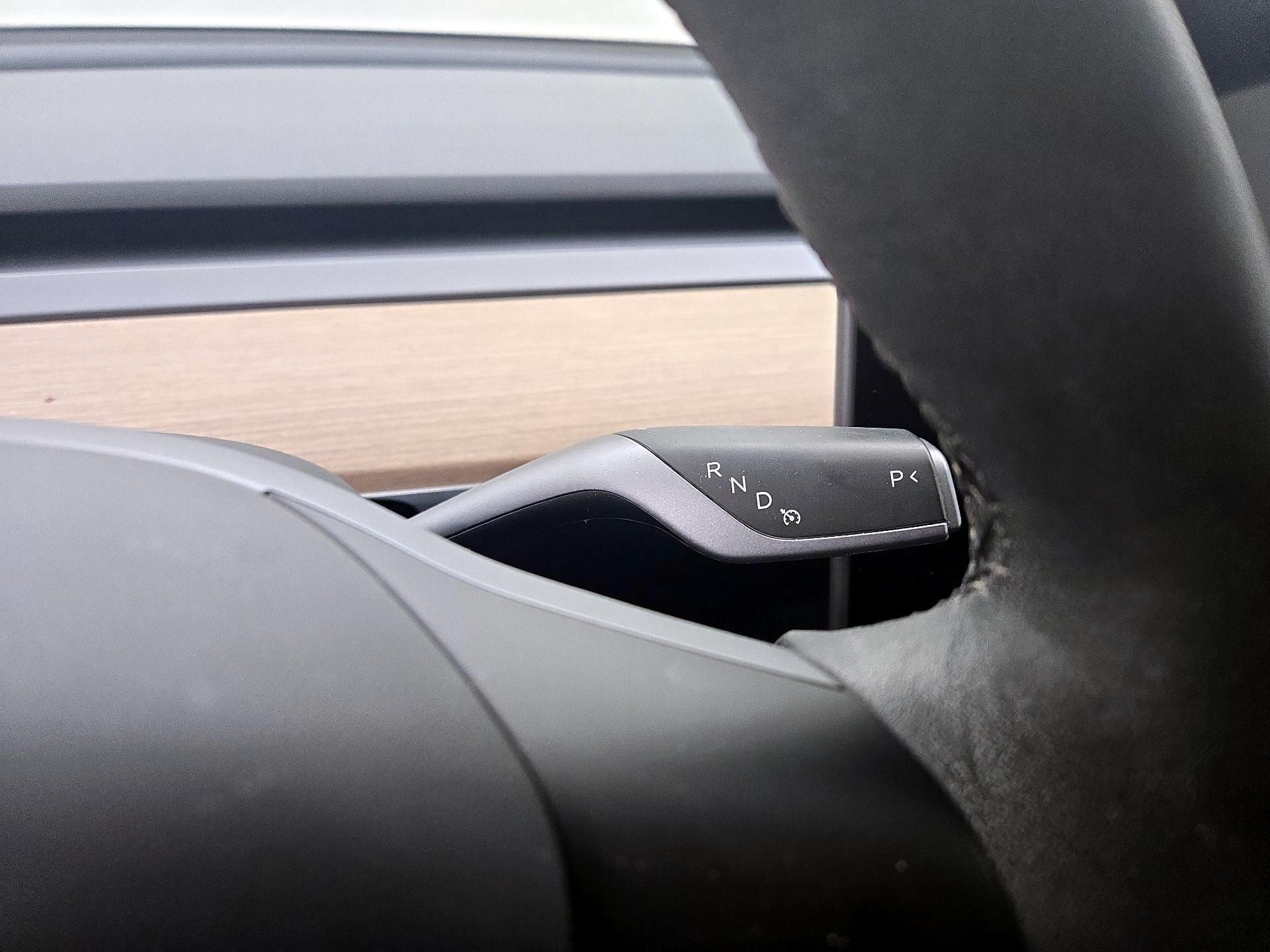 Thumbnail: 2023 Tesla Model 3 - 17