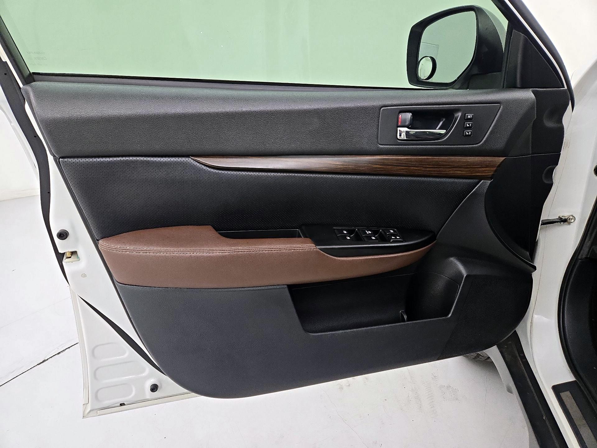 Thumbnail: 2014 Subaru Outback - 12