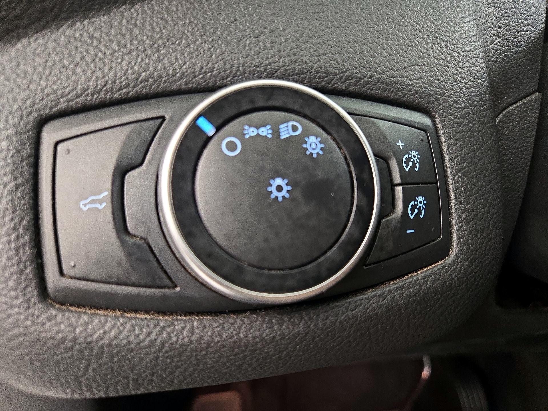 Thumbnail: 2017 Ford Escape - 13