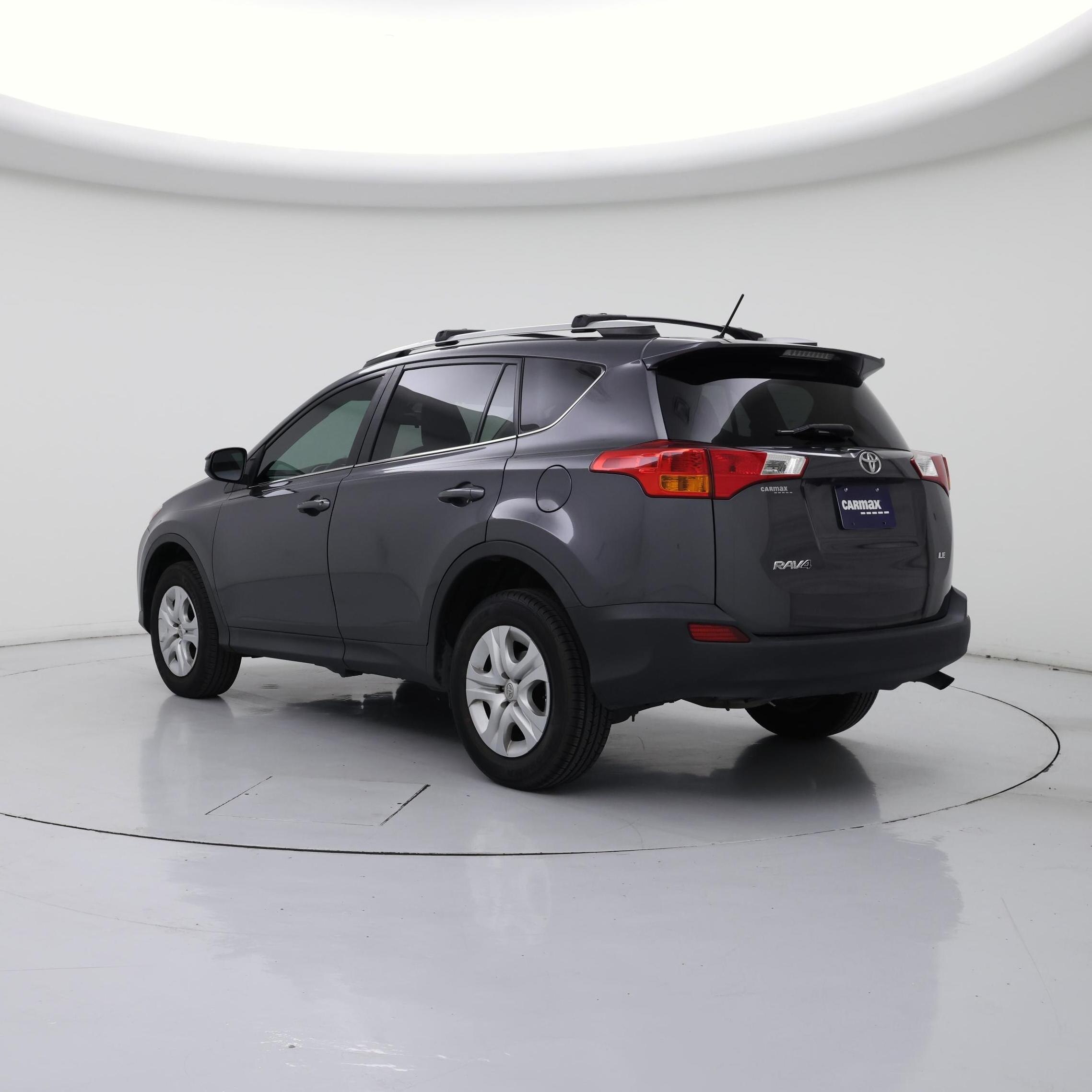 Thumbnail: 2015 Toyota RAV4 - 2