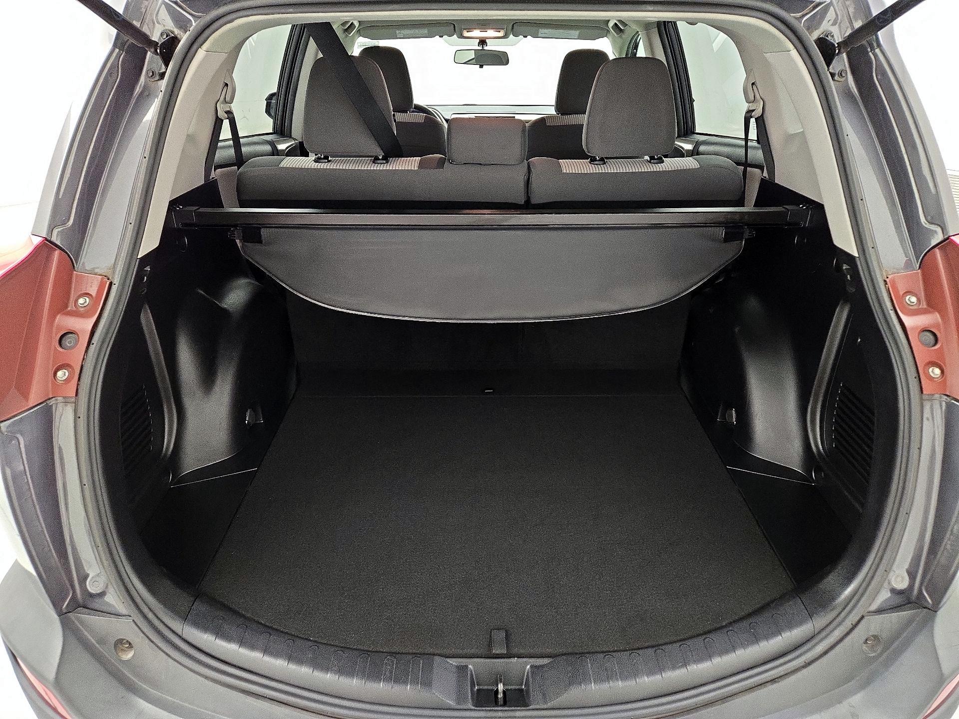 Thumbnail: 2015 Toyota RAV4 - 20