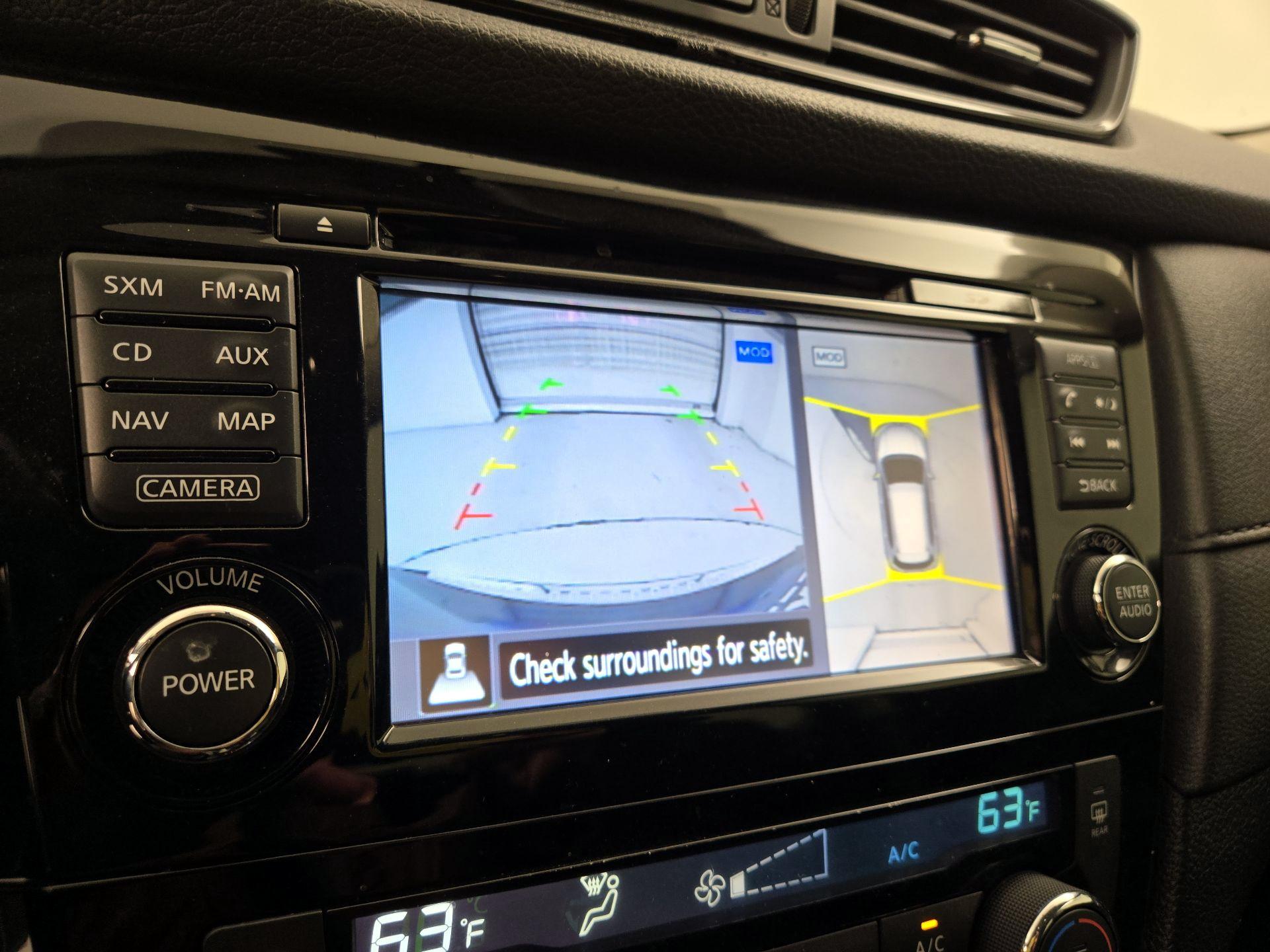 Thumbnail: 2017 Nissan Rogue - 15