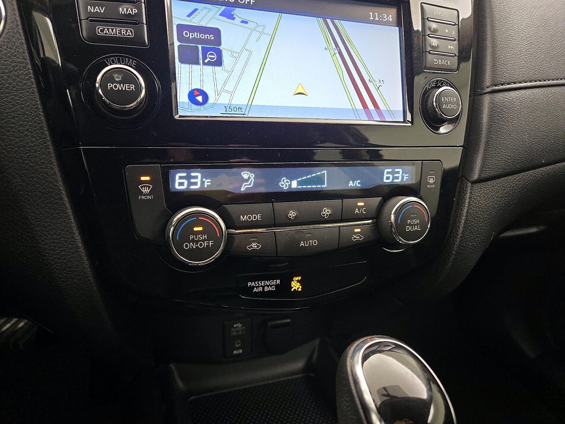 Thumbnail: 2017 Nissan Rogue - 17