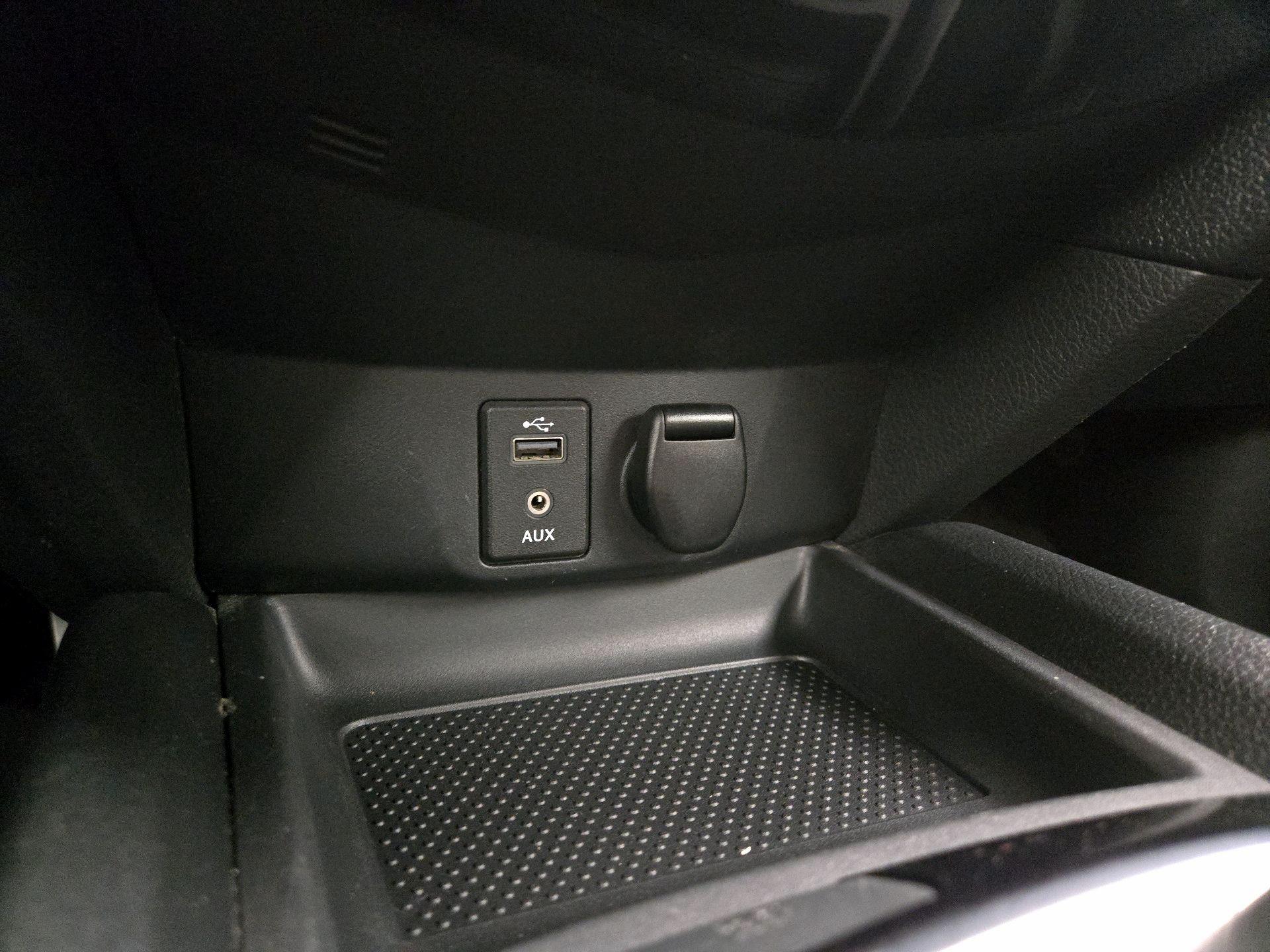 Thumbnail: 2017 Nissan Rogue - 19