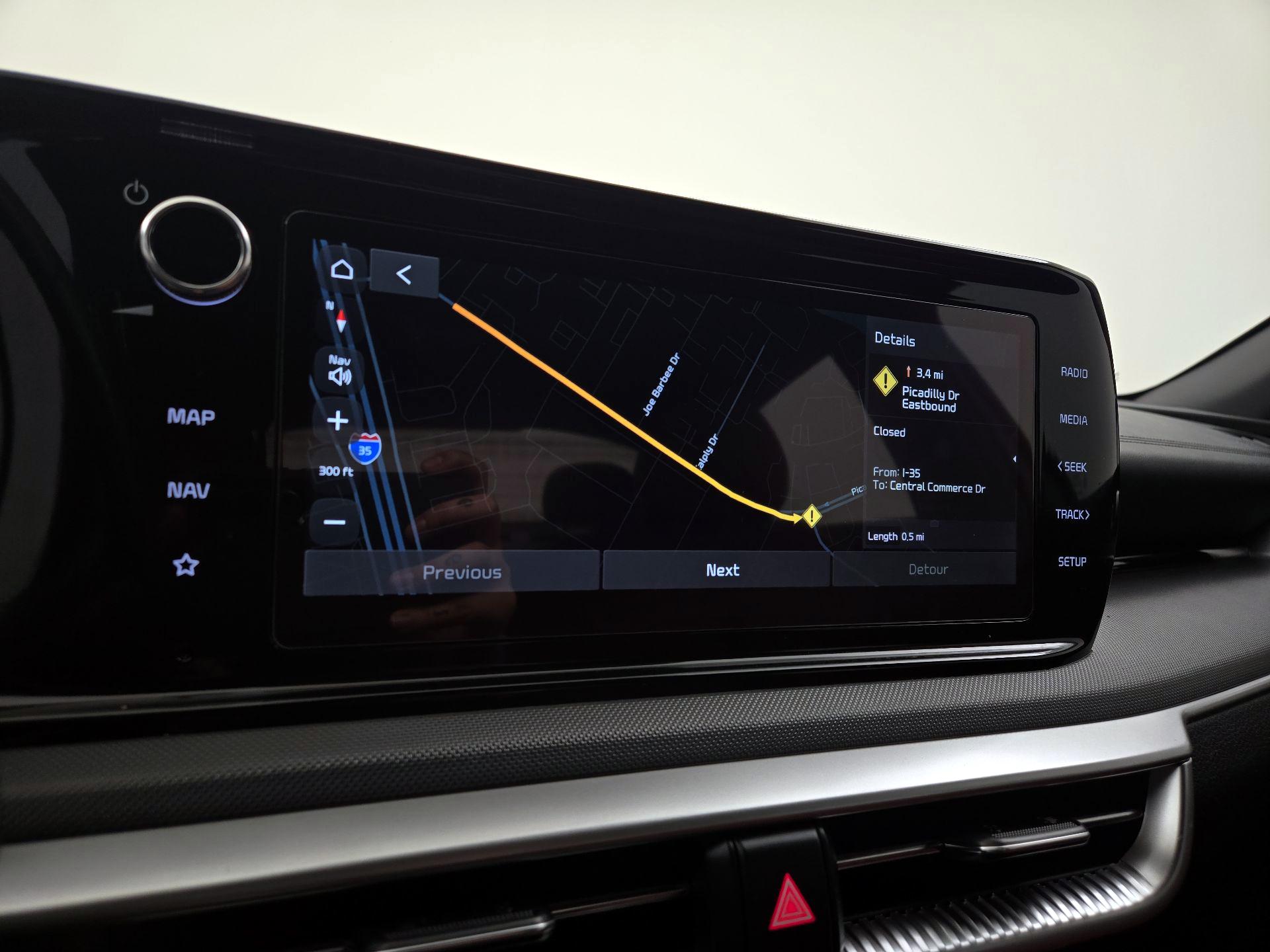 Thumbnail: 2024 Kia K5 - 14