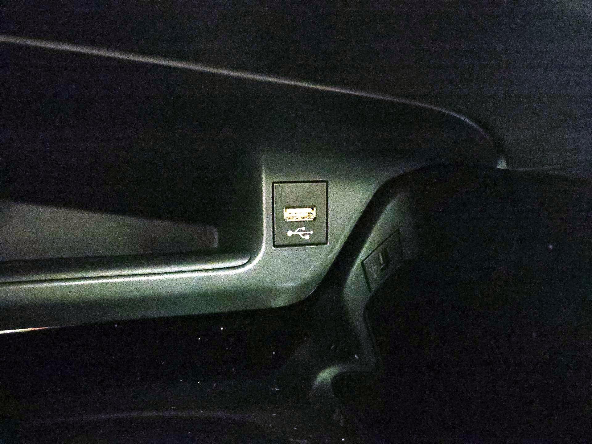 Thumbnail: 2021 Toyota C-HR - 18