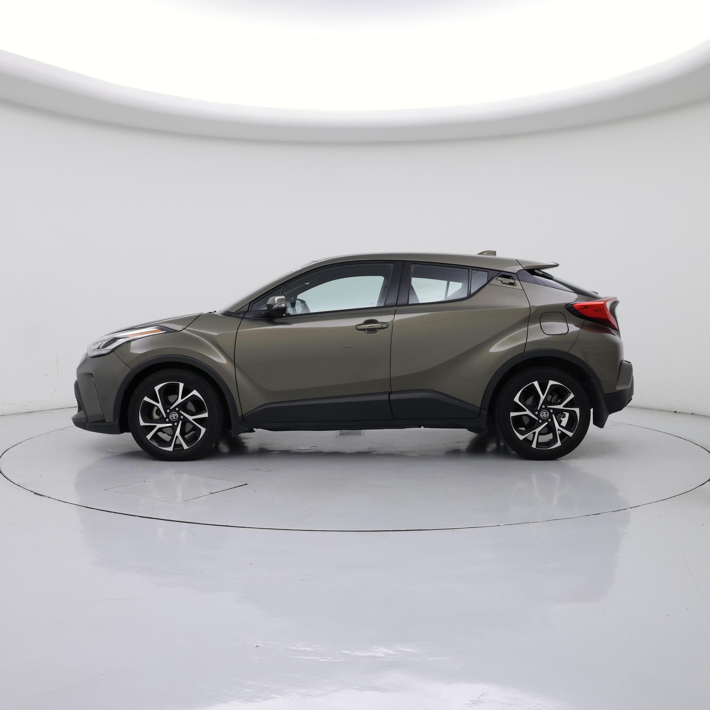 Thumbnail: 2021 Toyota C-HR - 3