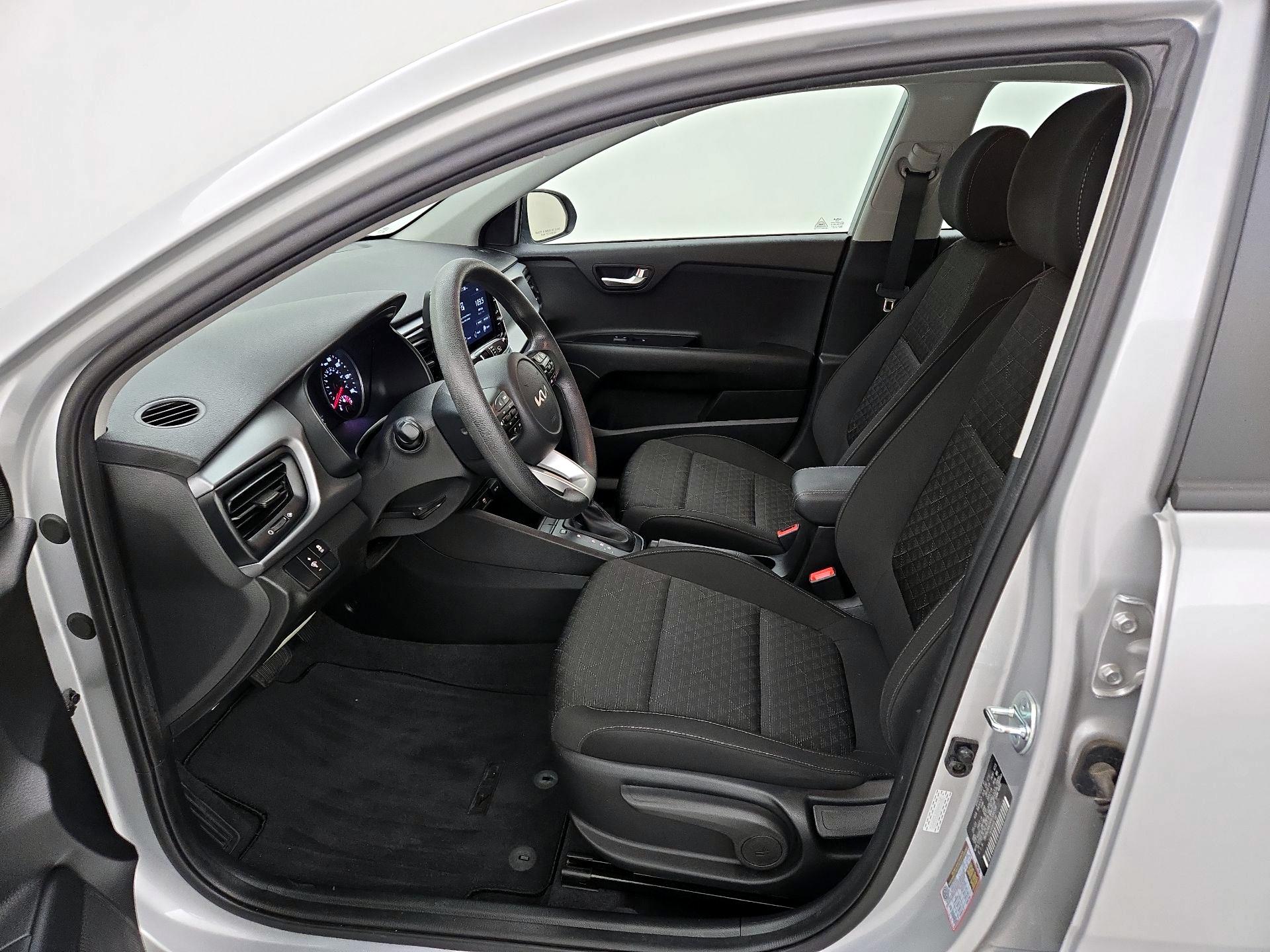 Thumbnail: 2023 Kia Rio - 11