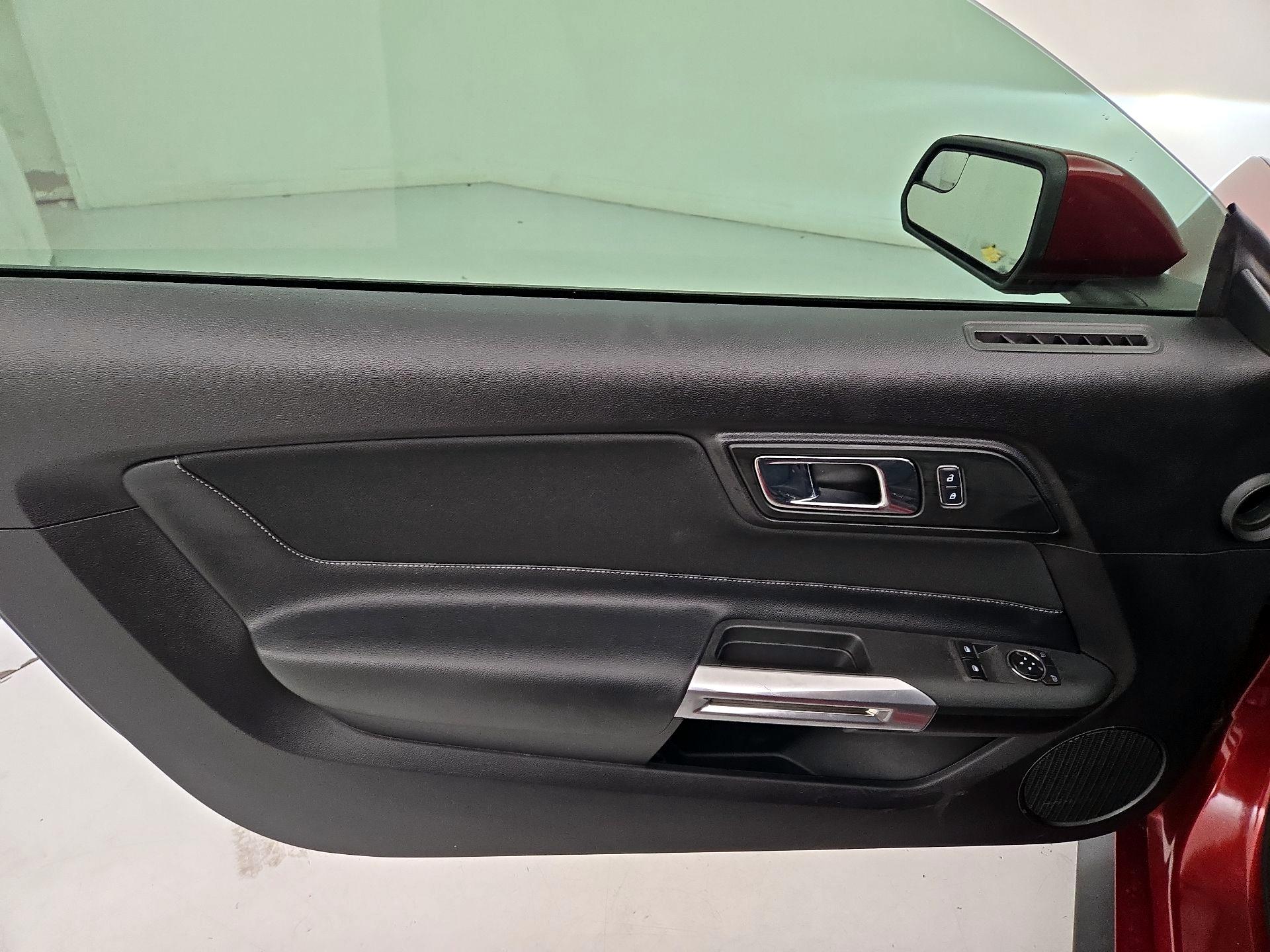 Thumbnail: 2015 Ford Mustang - 12