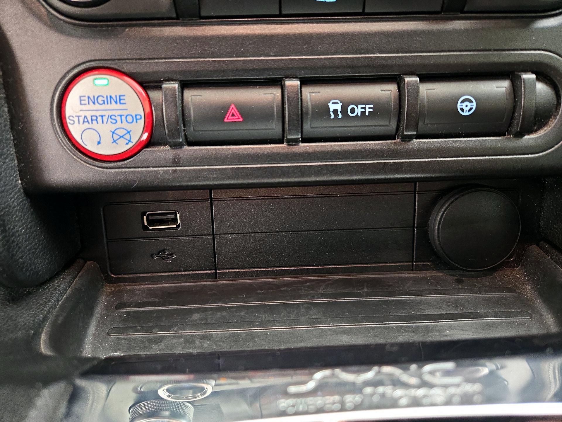 Thumbnail: 2015 Ford Mustang - 18