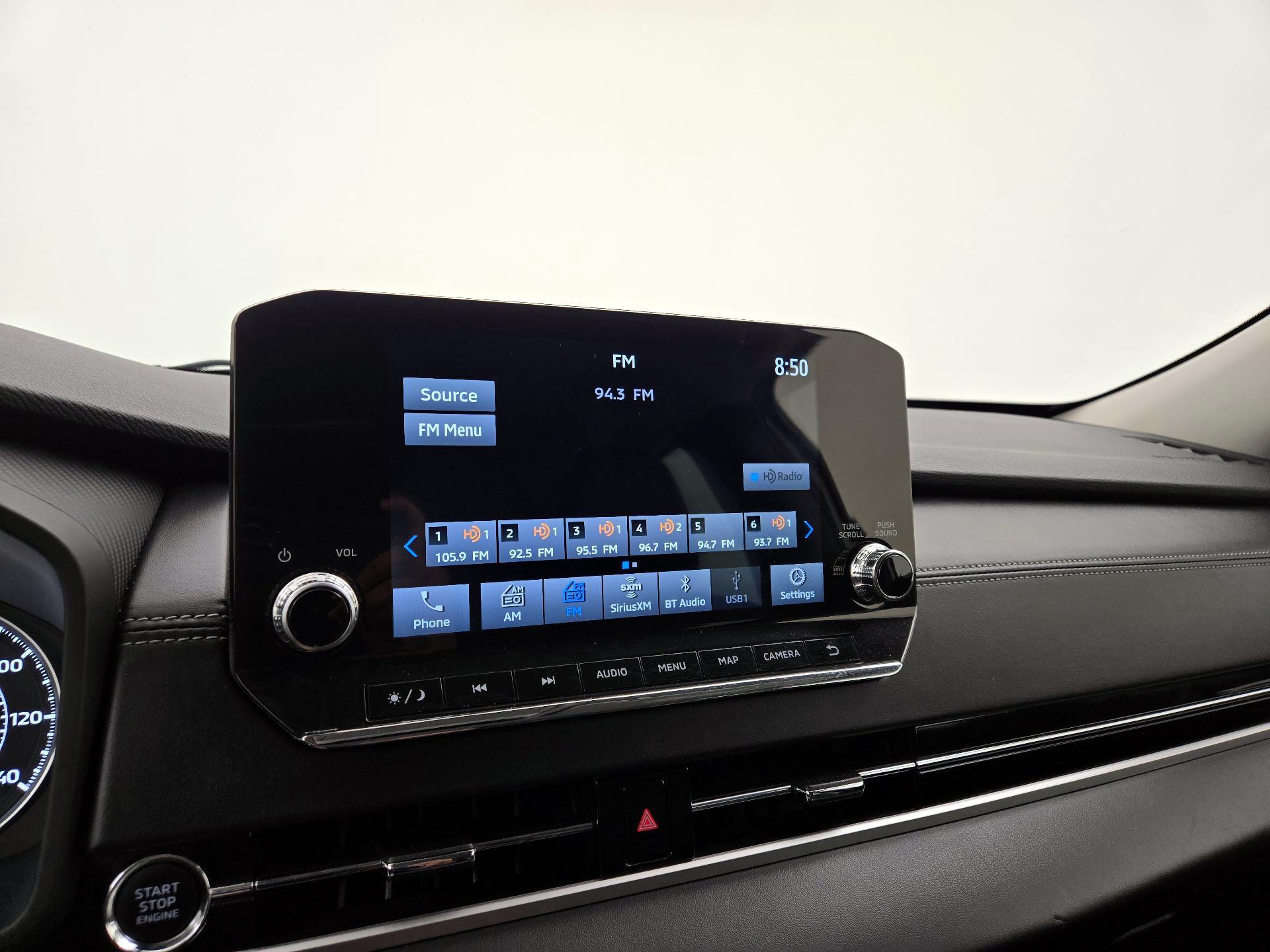 Thumbnail: 2023 Mitsubishi Outlander - 16