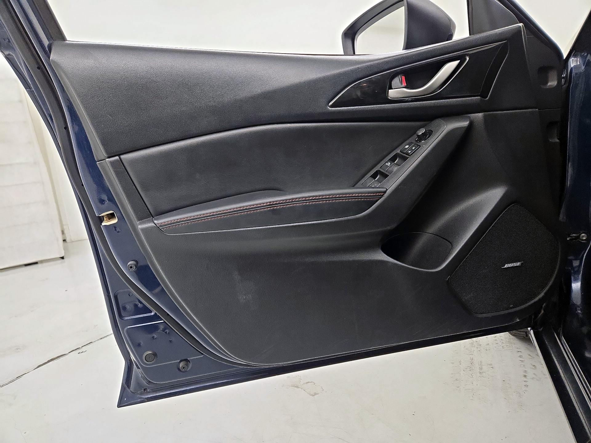 Thumbnail: 2015 Mazda Mazda3 - 12