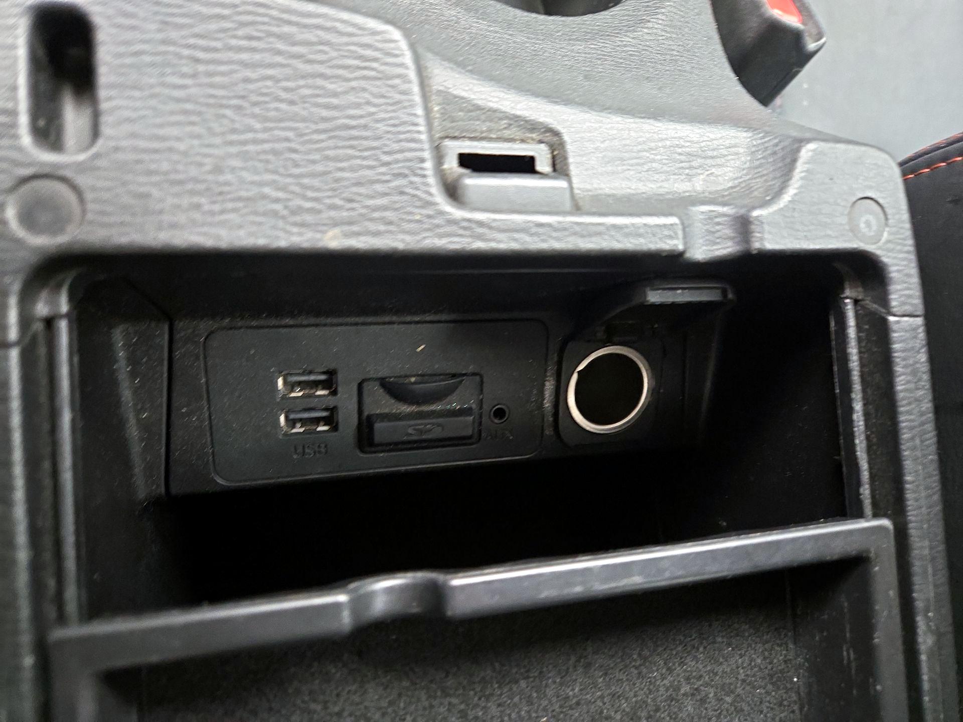 Thumbnail: 2015 Mazda Mazda3 - 19