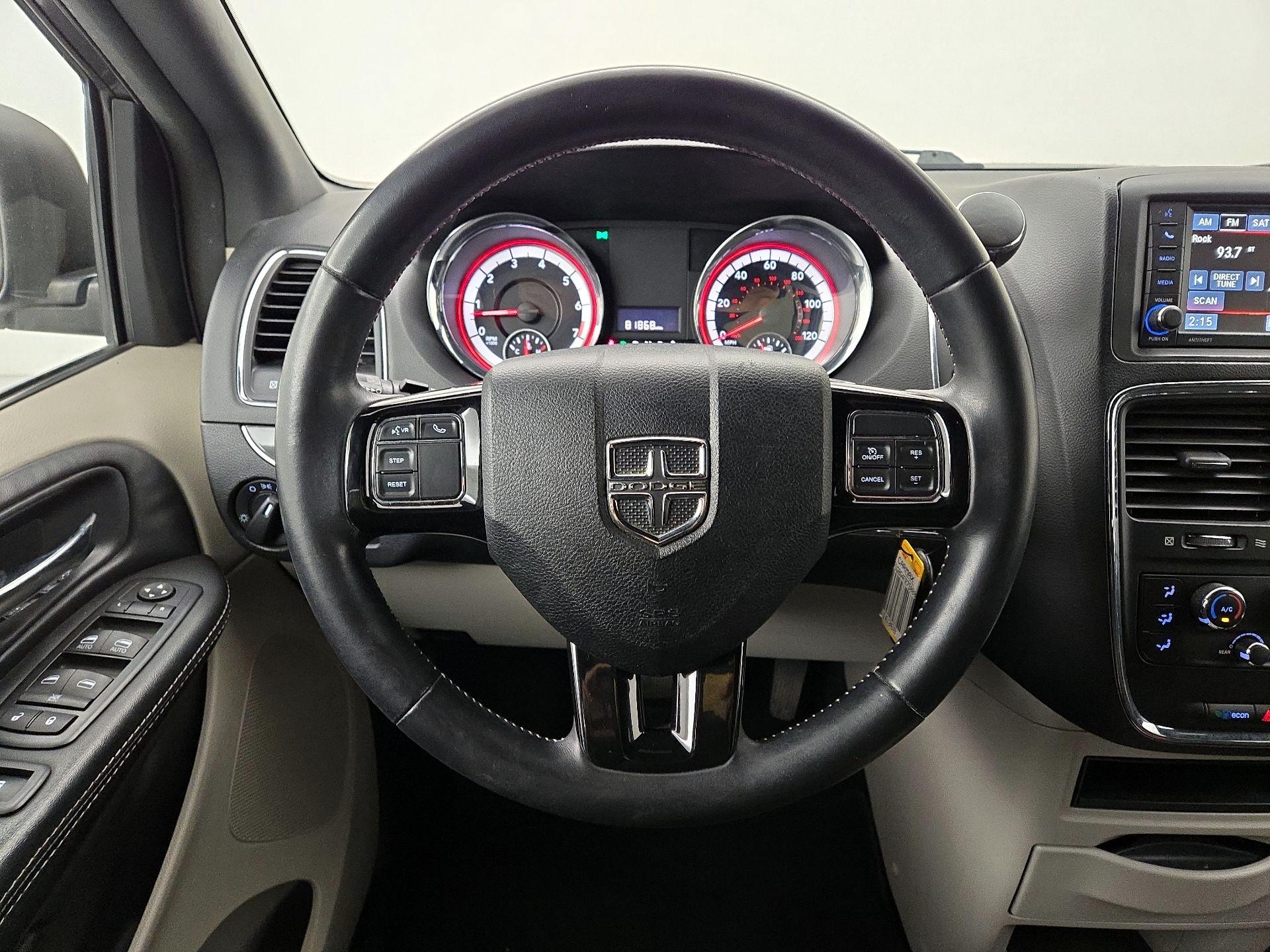 Thumbnail: 2015 Dodge Grand Caravan - 10