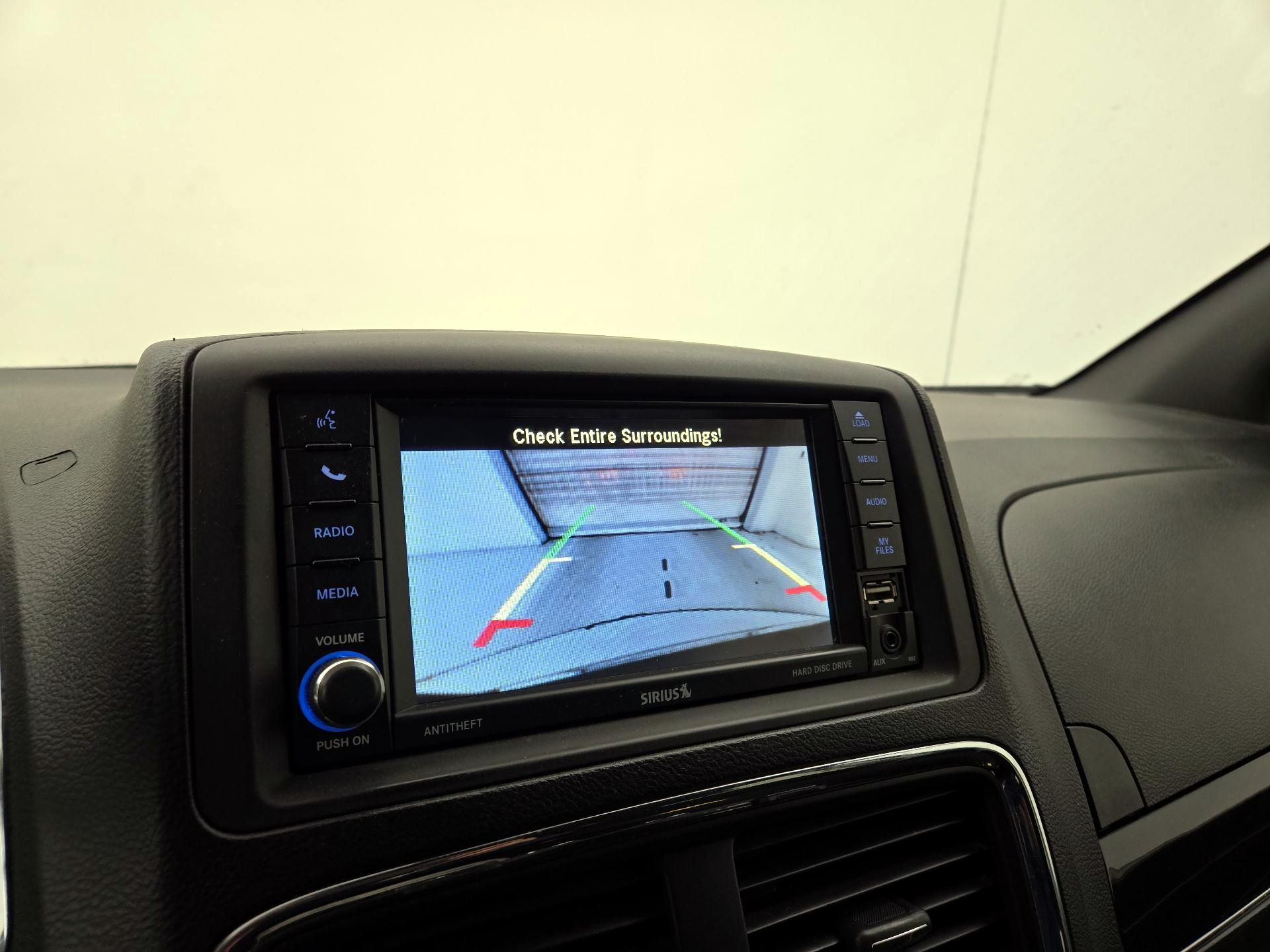 Thumbnail: 2015 Dodge Grand Caravan - 14