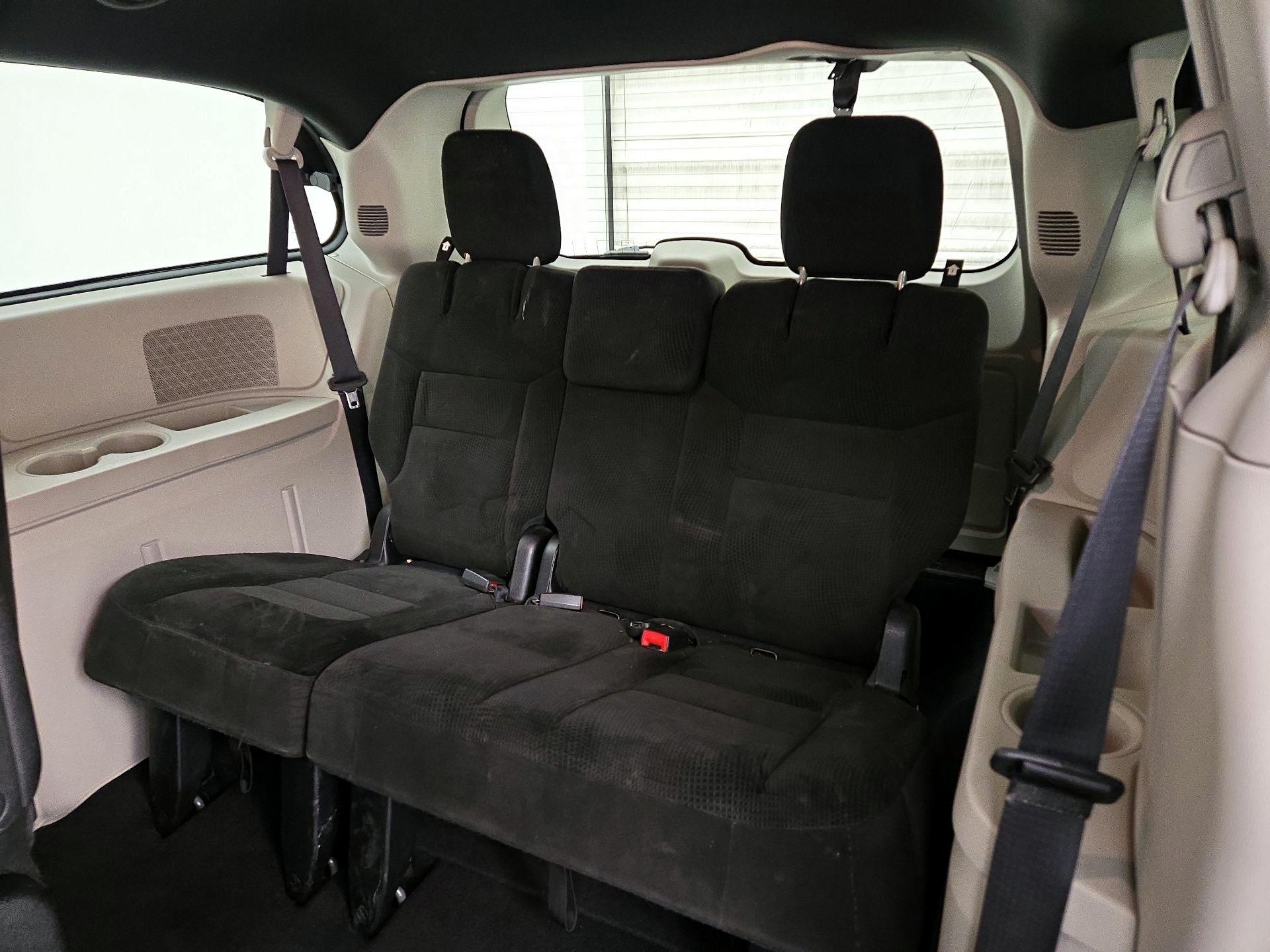 Thumbnail: 2015 Dodge Grand Caravan - 20