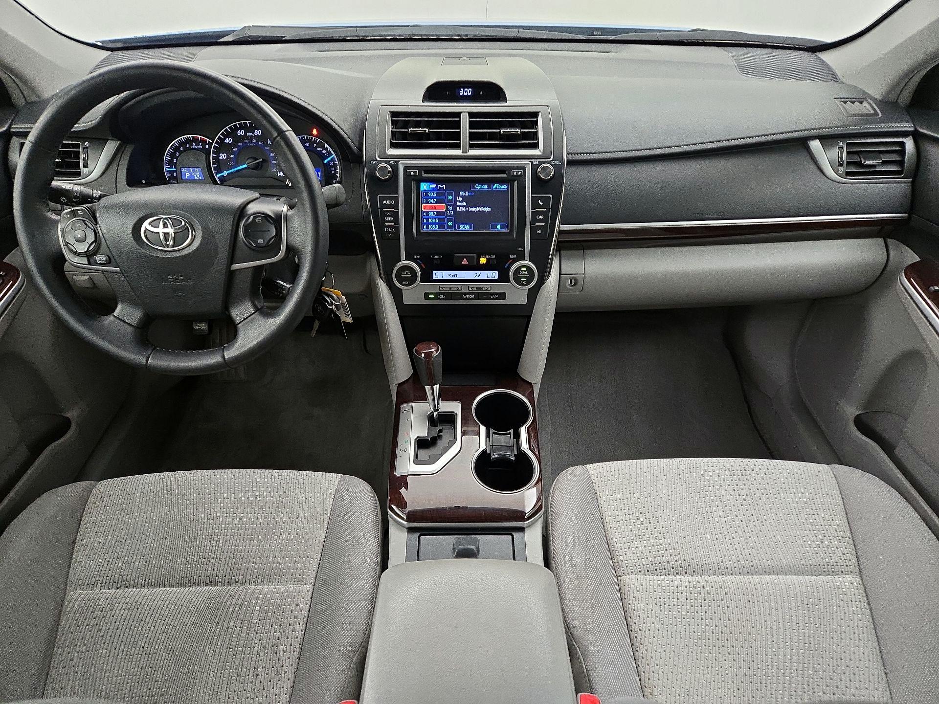 Thumbnail: 2014 Toyota Camry - 9