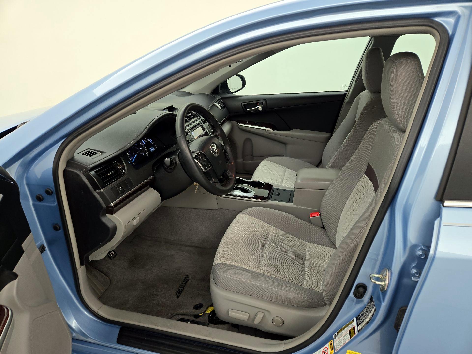 Thumbnail: 2014 Toyota Camry - 11