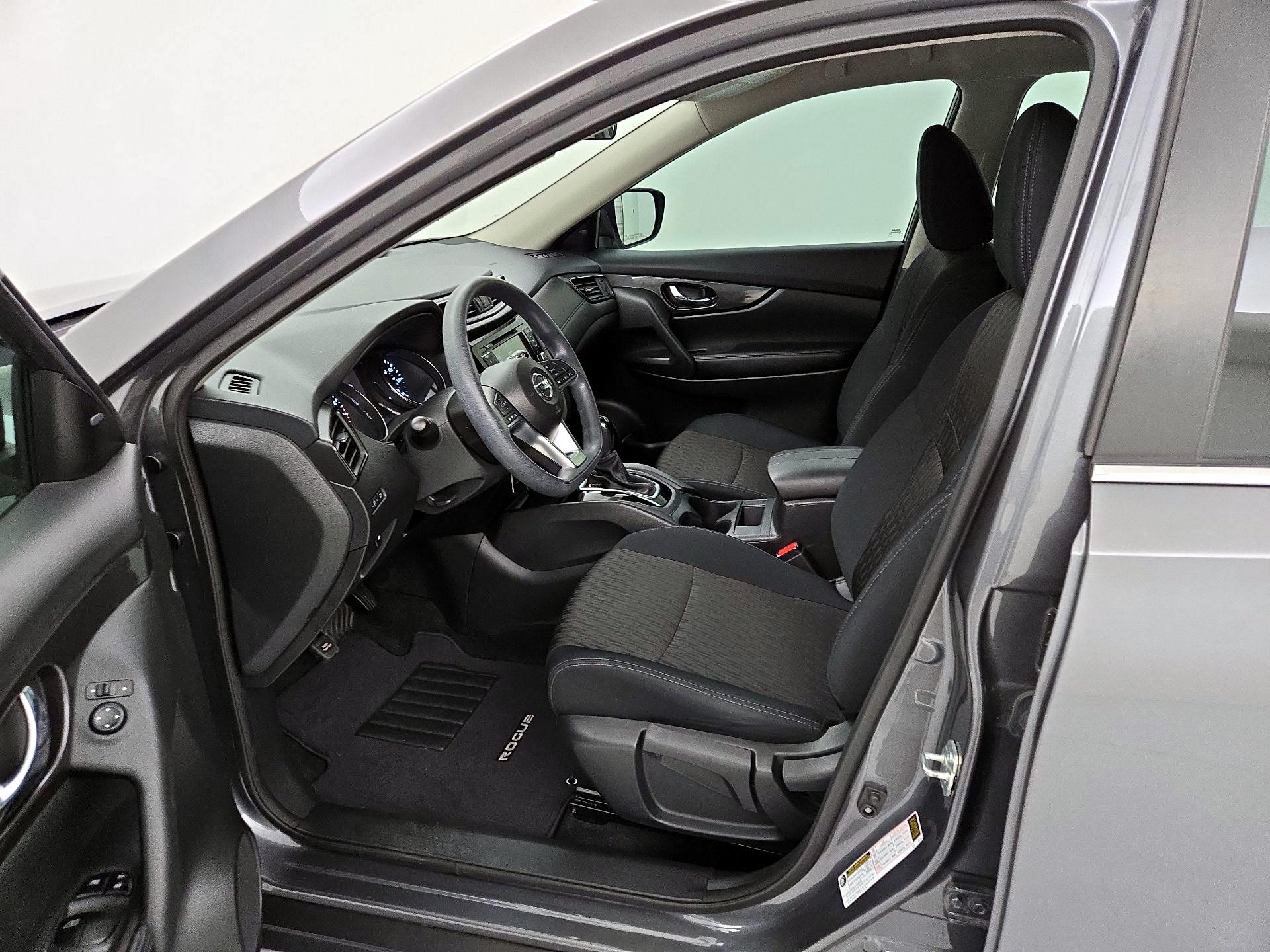 Thumbnail: 2018 Nissan Rogue - 11