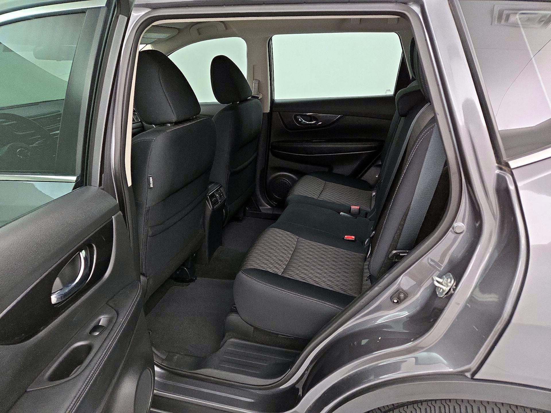 Thumbnail: 2018 Nissan Rogue - 19