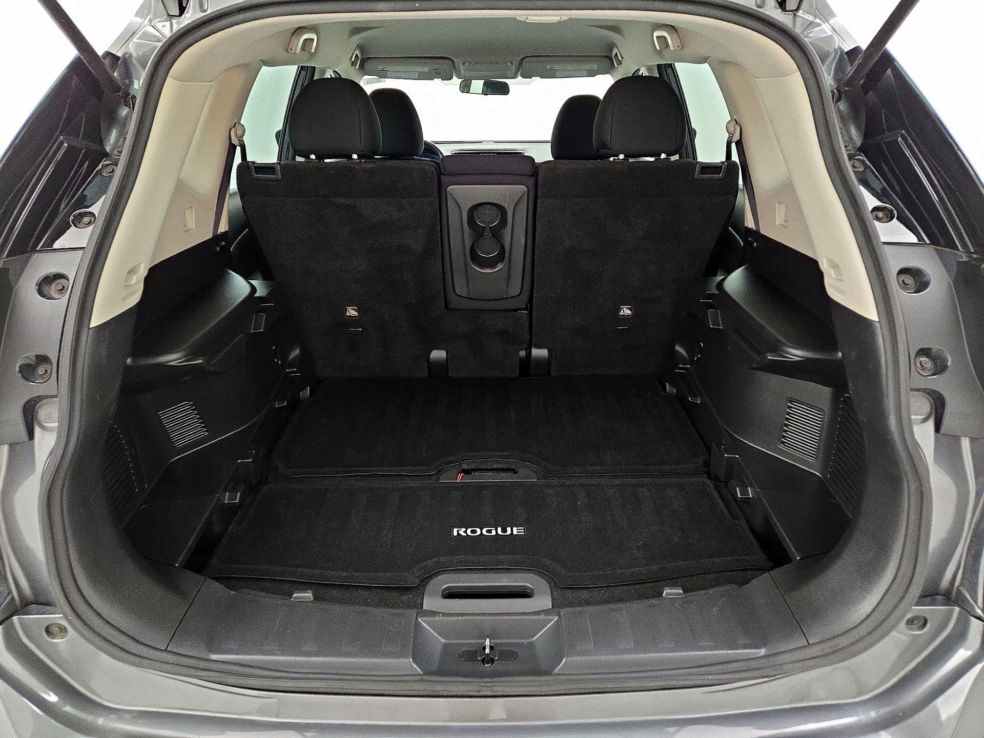 Thumbnail: 2018 Nissan Rogue - 20