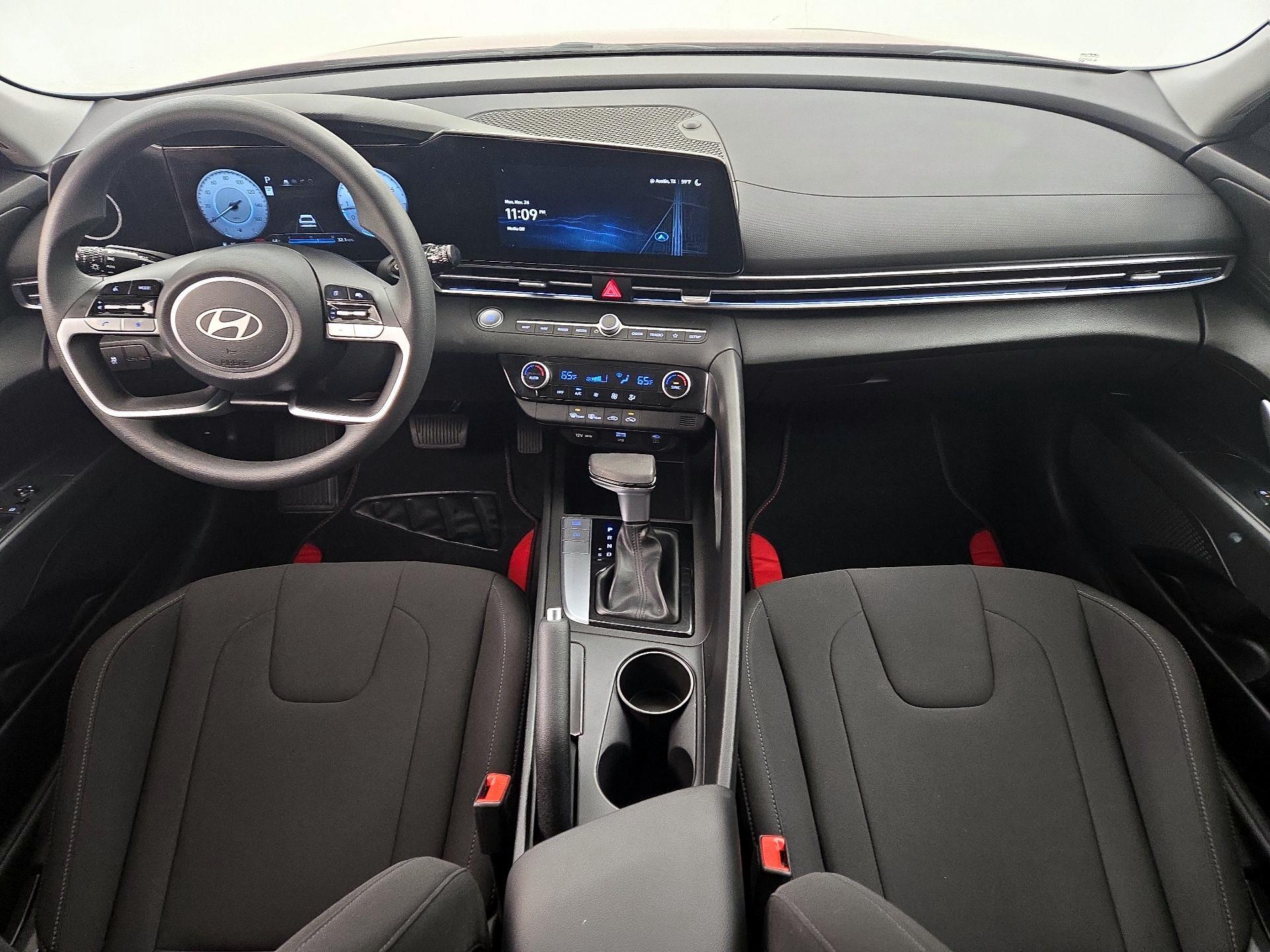 Thumbnail: 2024 Hyundai Elantra - 9