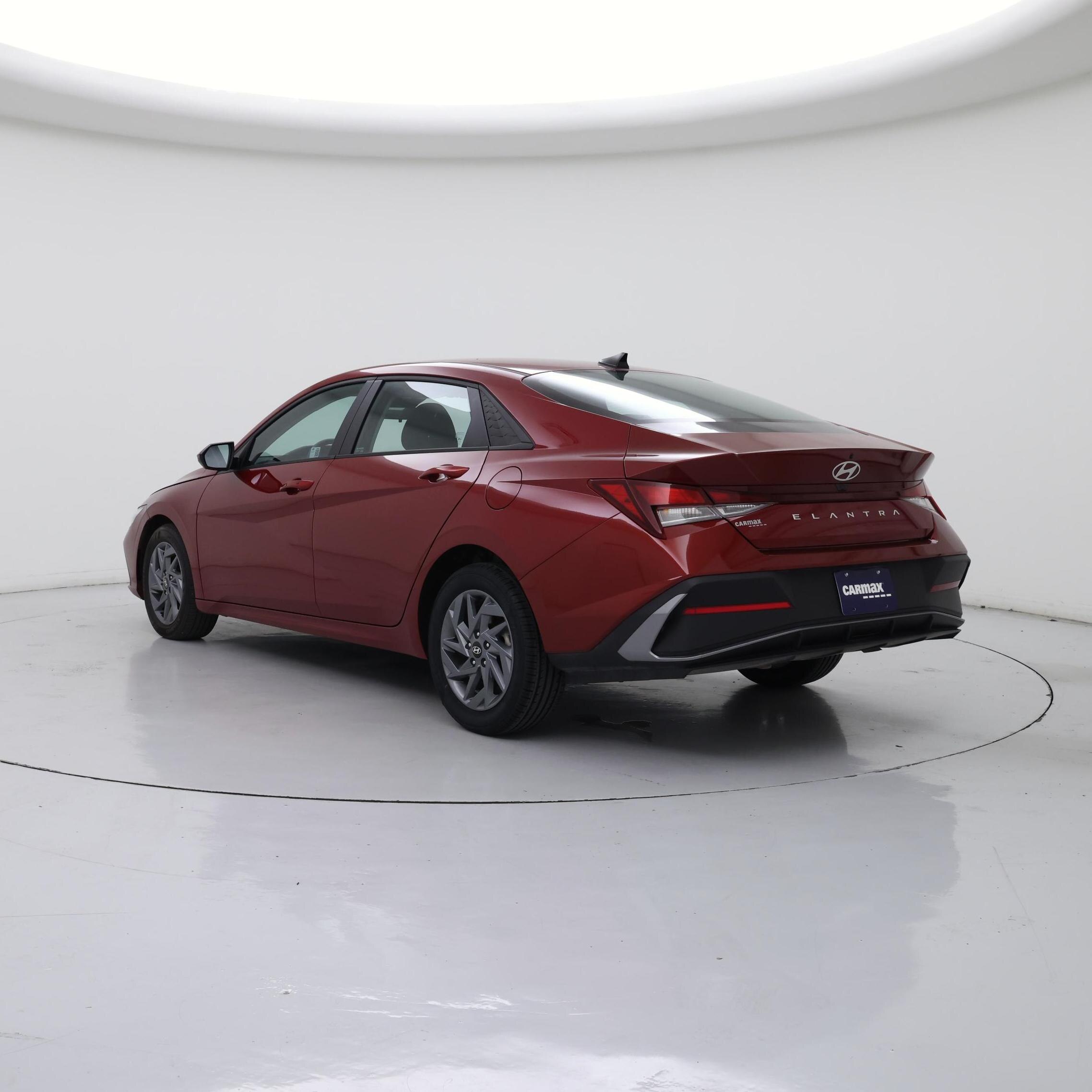 Thumbnail: 2024 Hyundai Elantra - 2