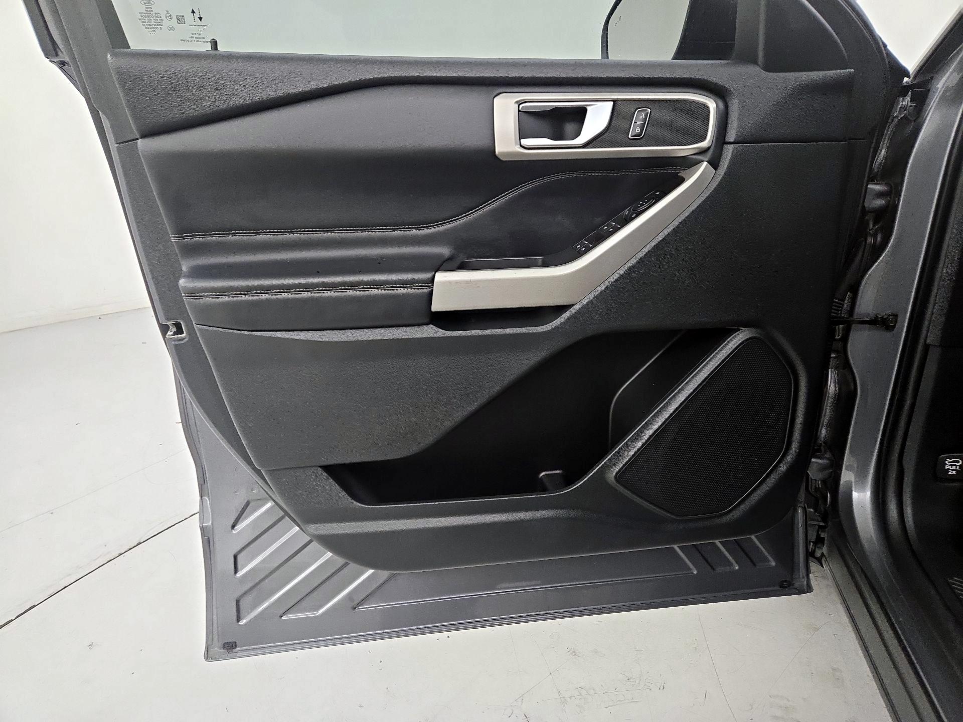 Thumbnail: 2023 Ford Explorer - 12