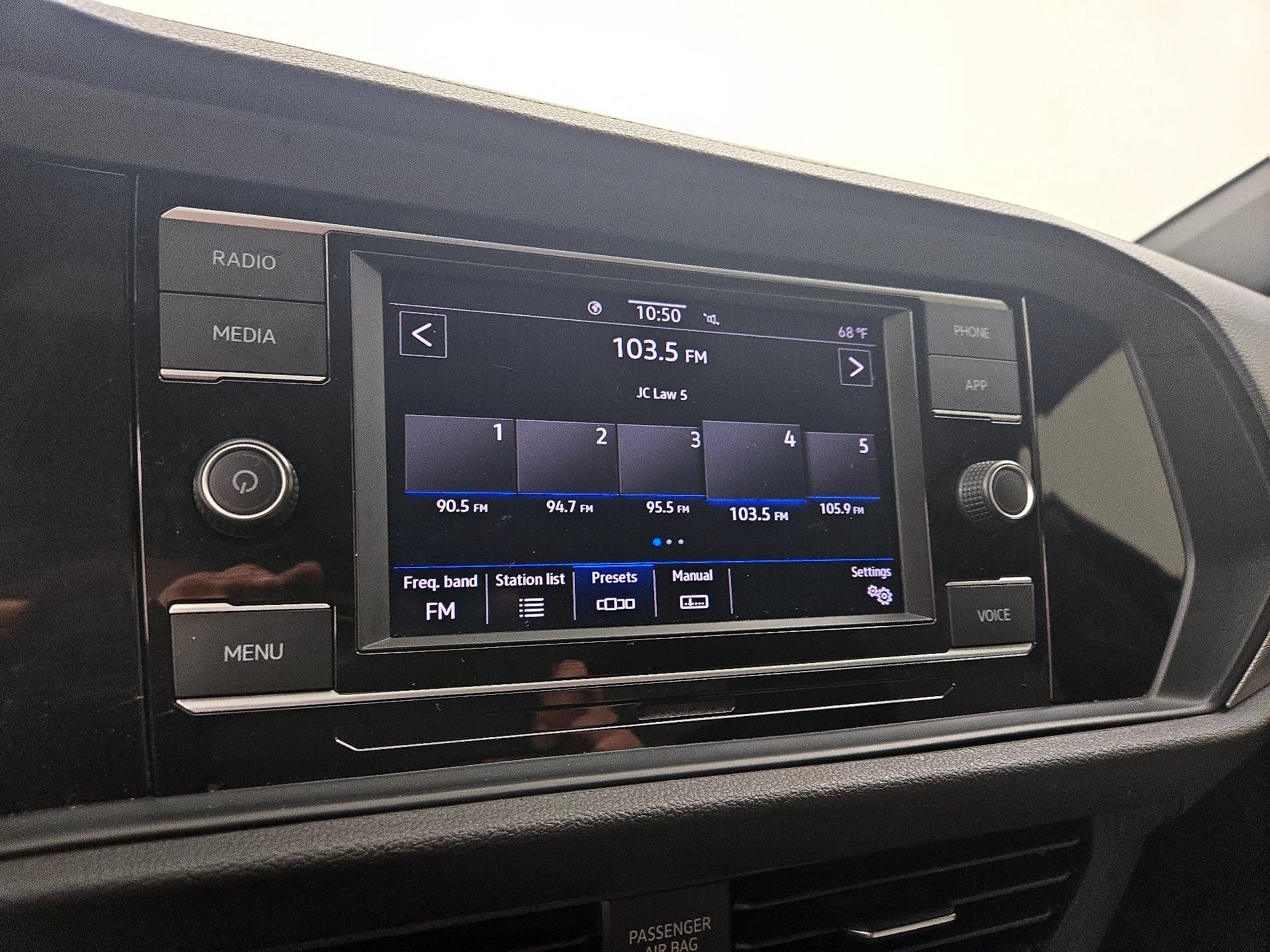 Thumbnail: 2021 Volkswagen Jetta - 15